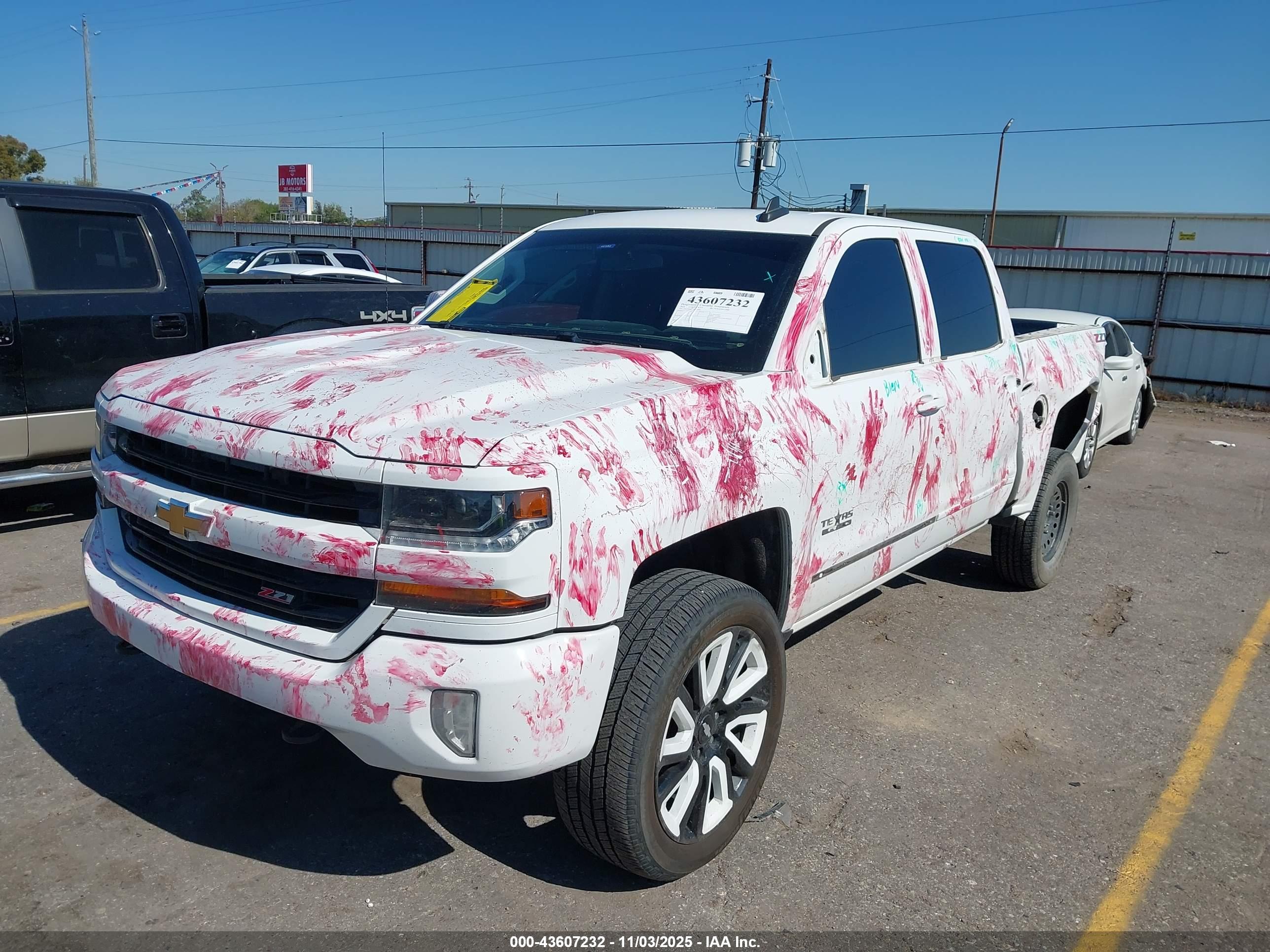 CHEVROLET SILVERADO image 2
