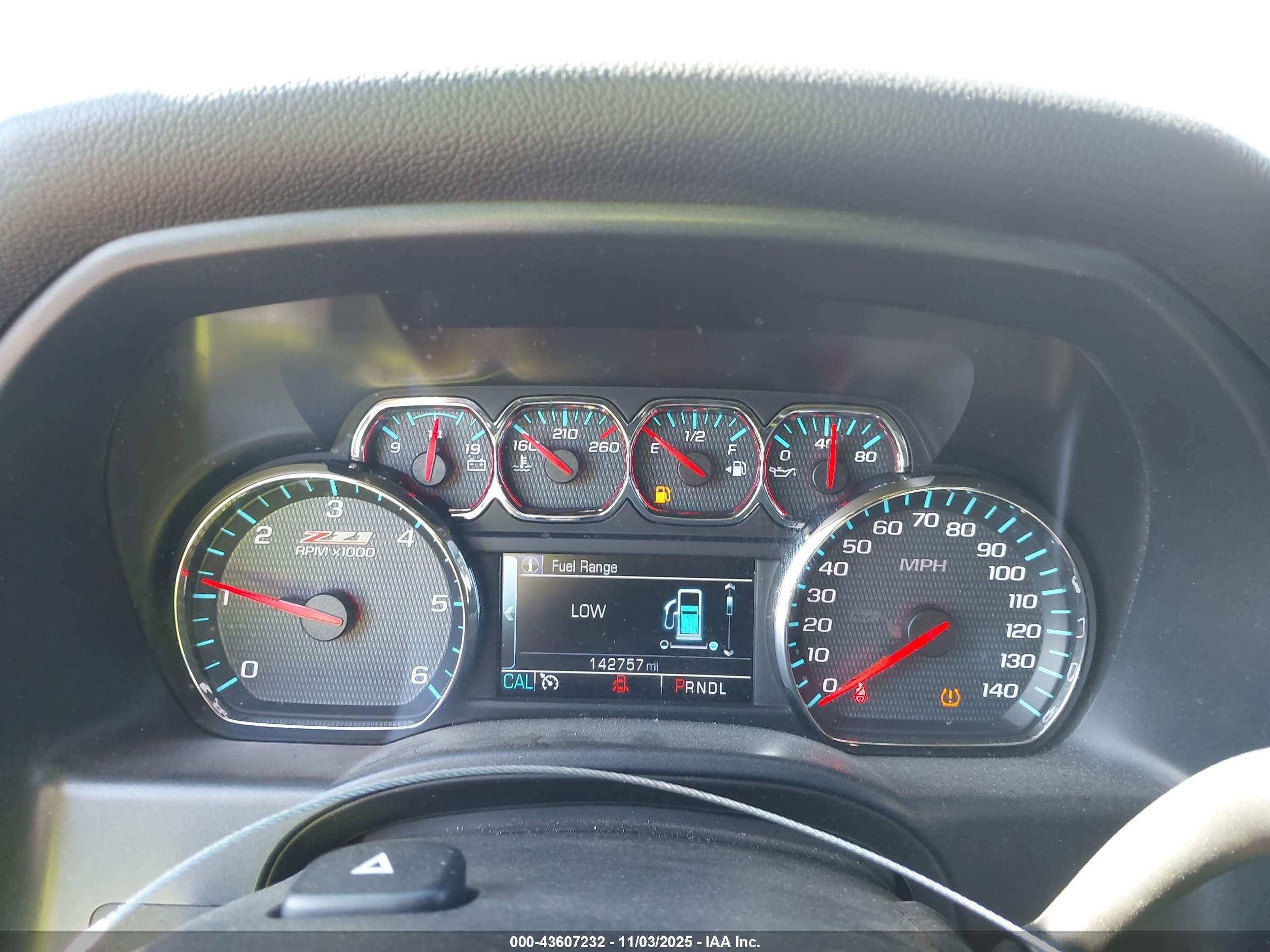 CHEVROLET SILVERADO image 7