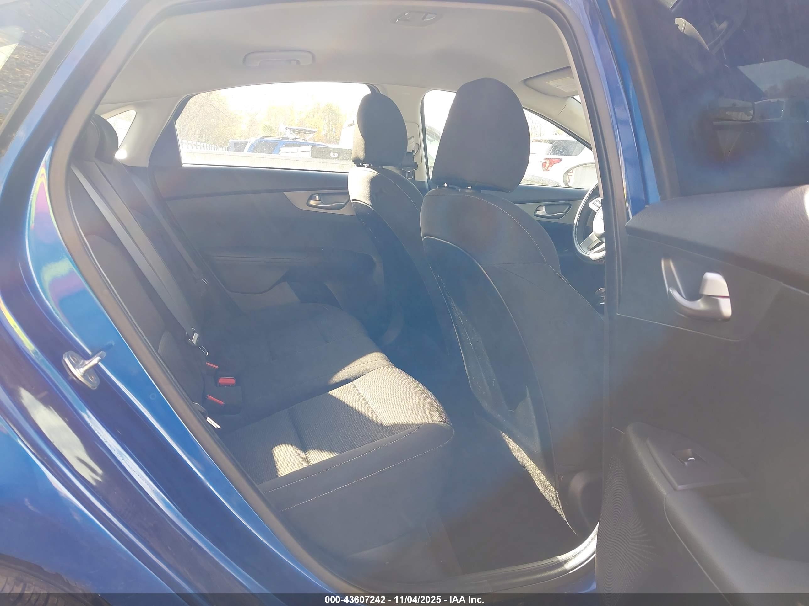 KIA FORTE image 8