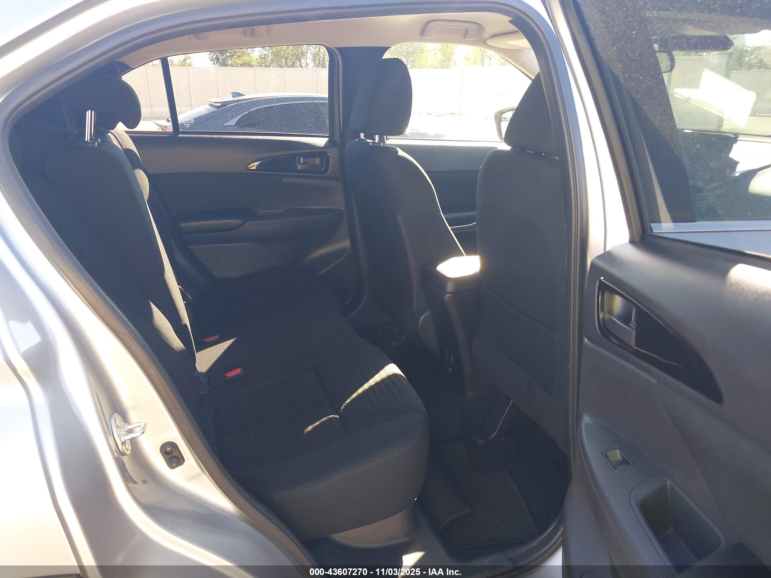 MITSUBISHI ECLIPSE image 8