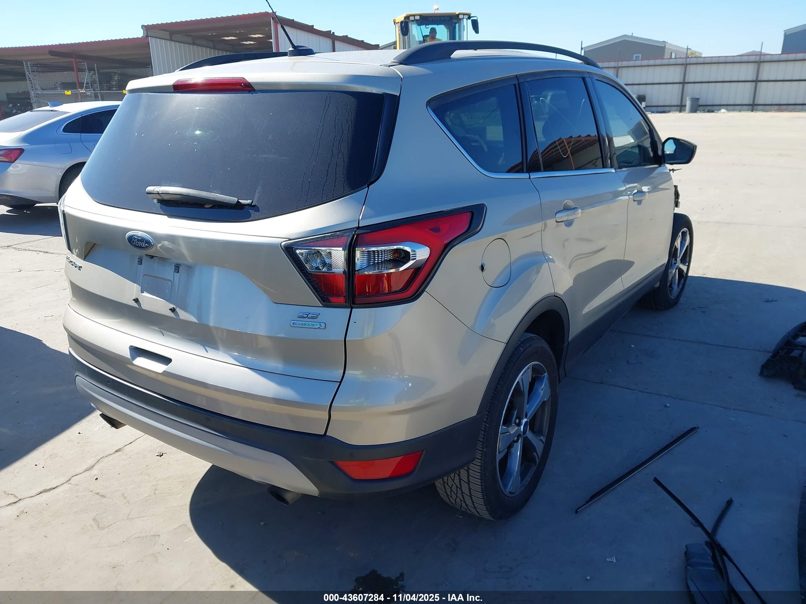 FORD ESCAPE image 4