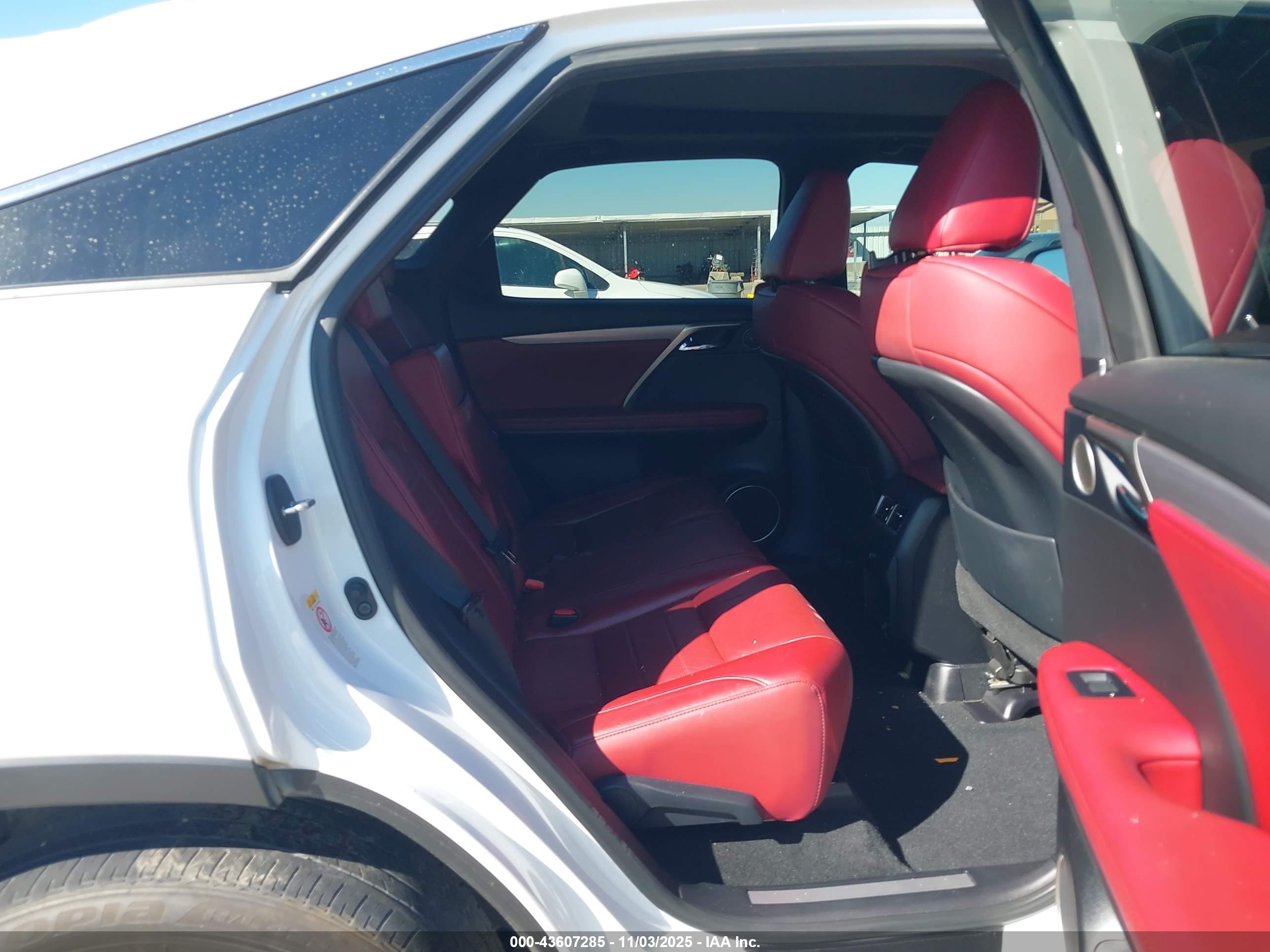 LEXUS RX image 8