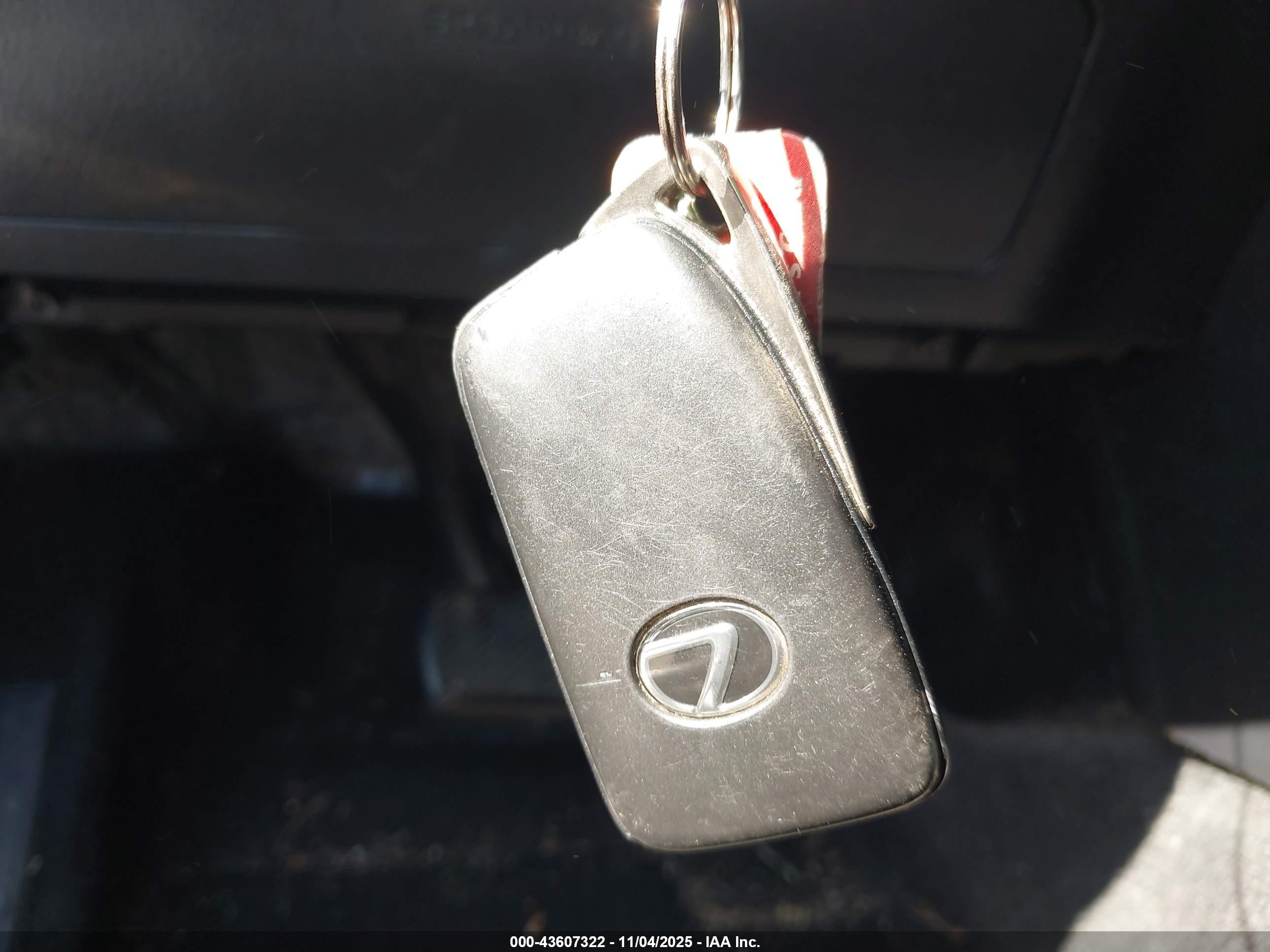 LEXUS NX image 11