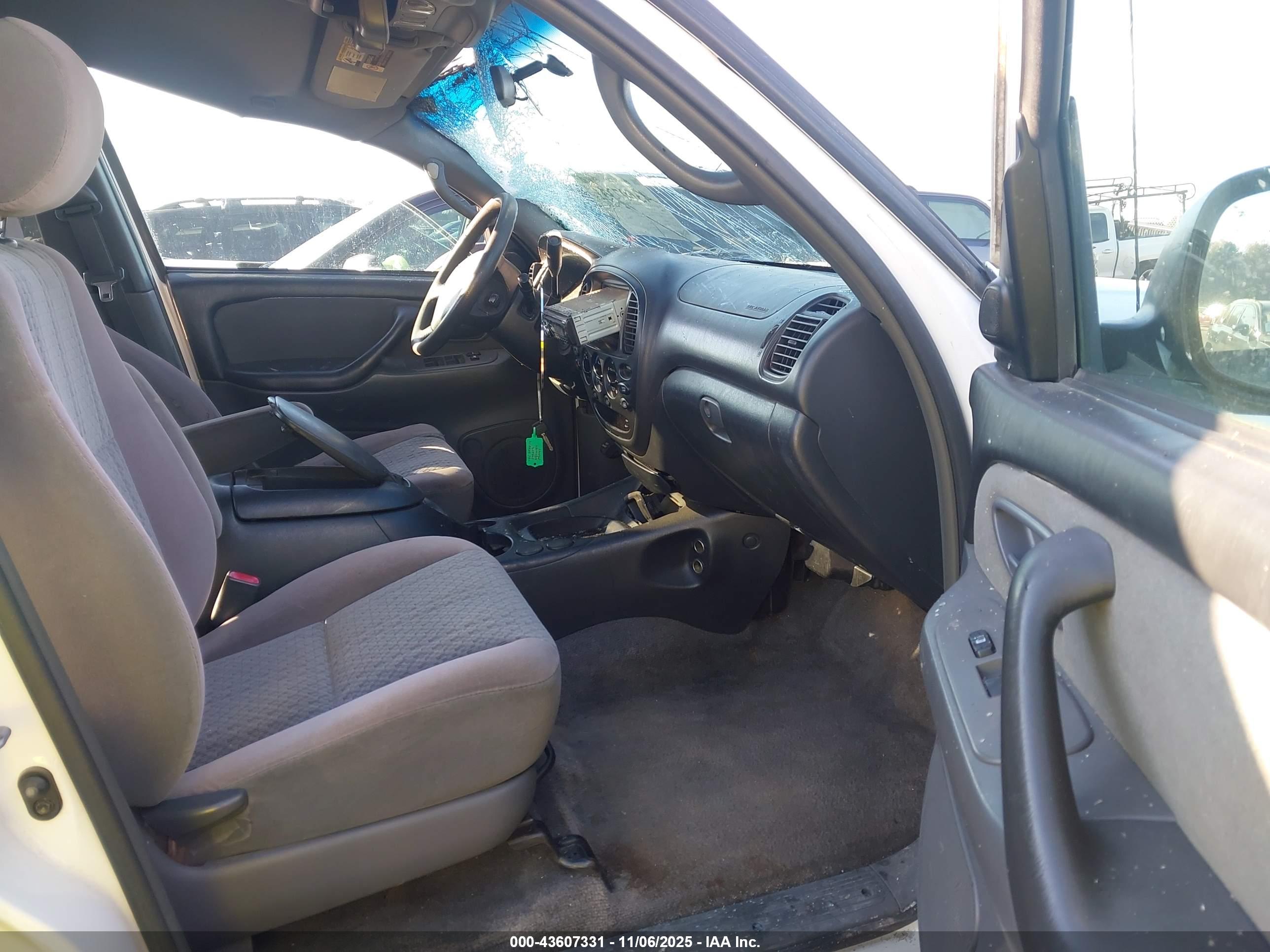 TOYOTA TUNDRA image 5