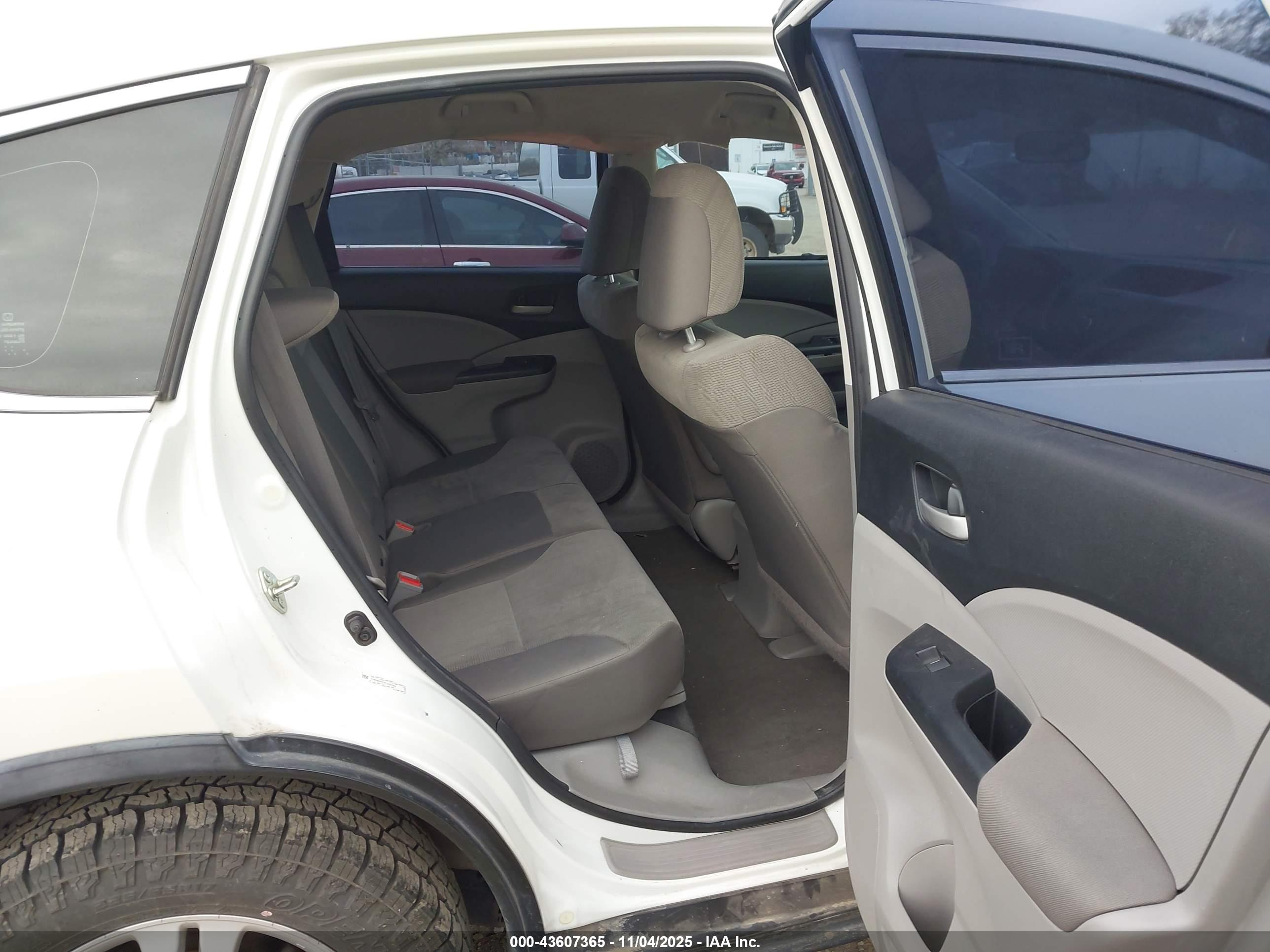 HONDA CR-V image 8
