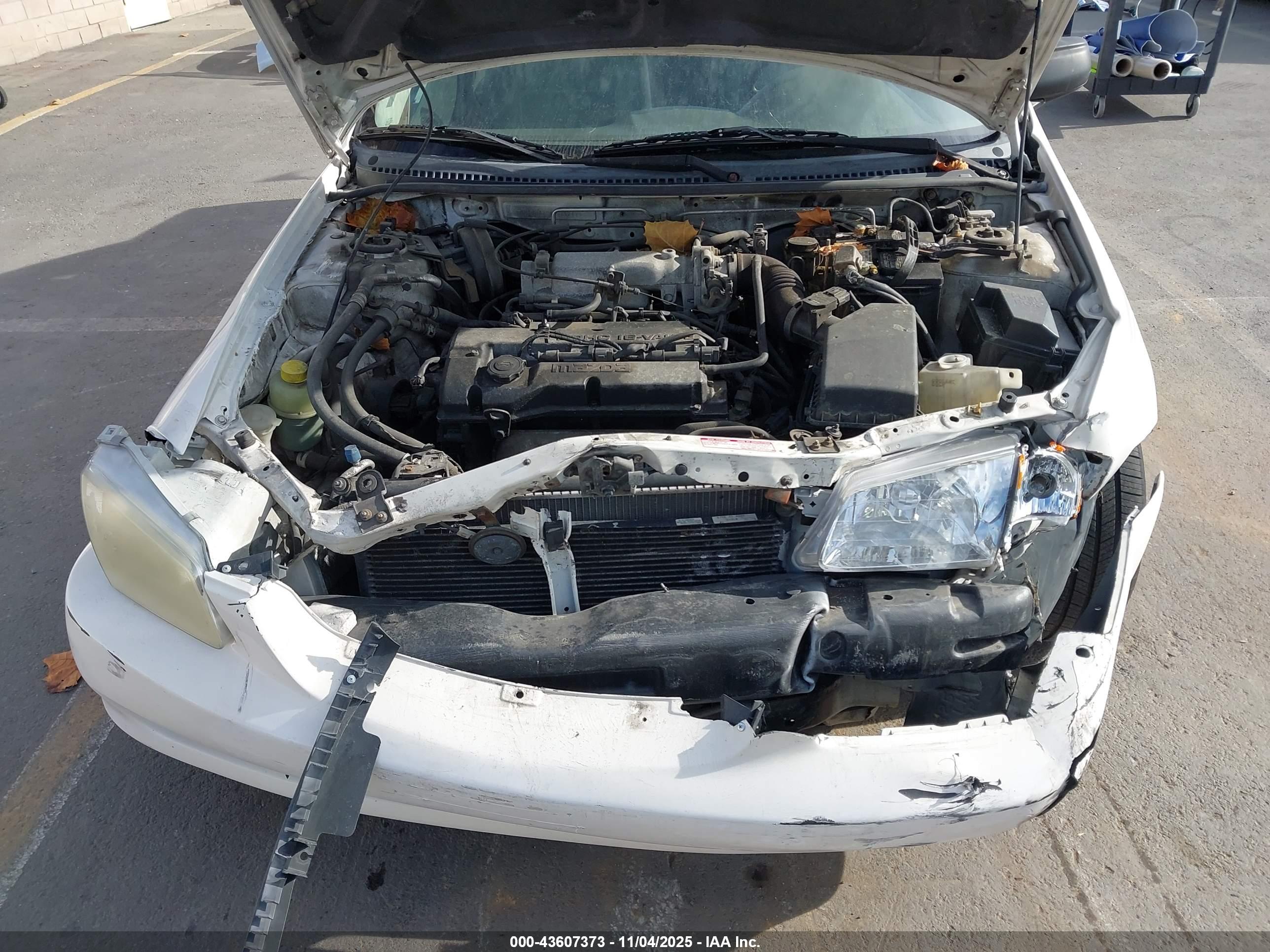MAZDA PROTEGE image 10