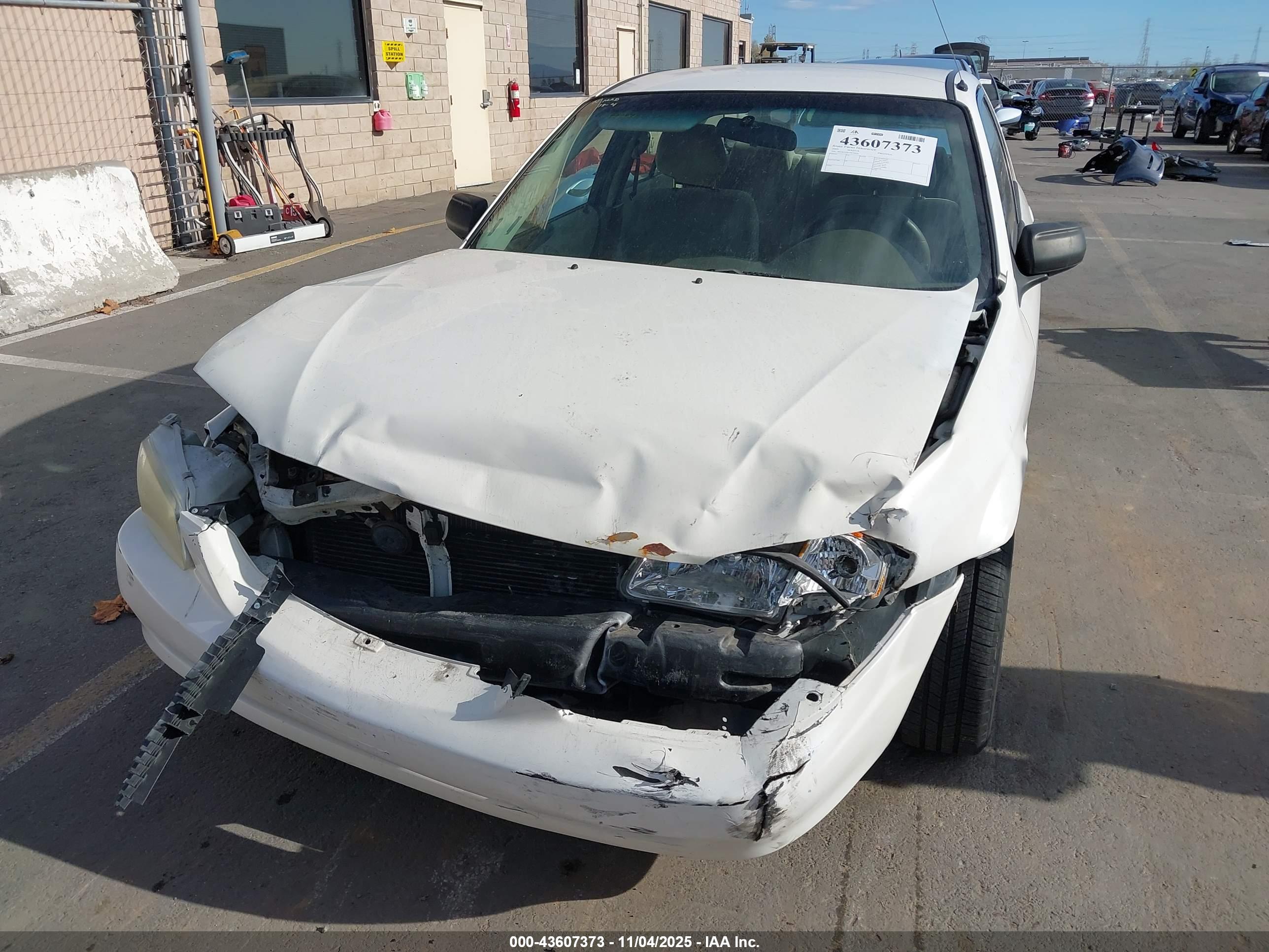 MAZDA PROTEGE image 6