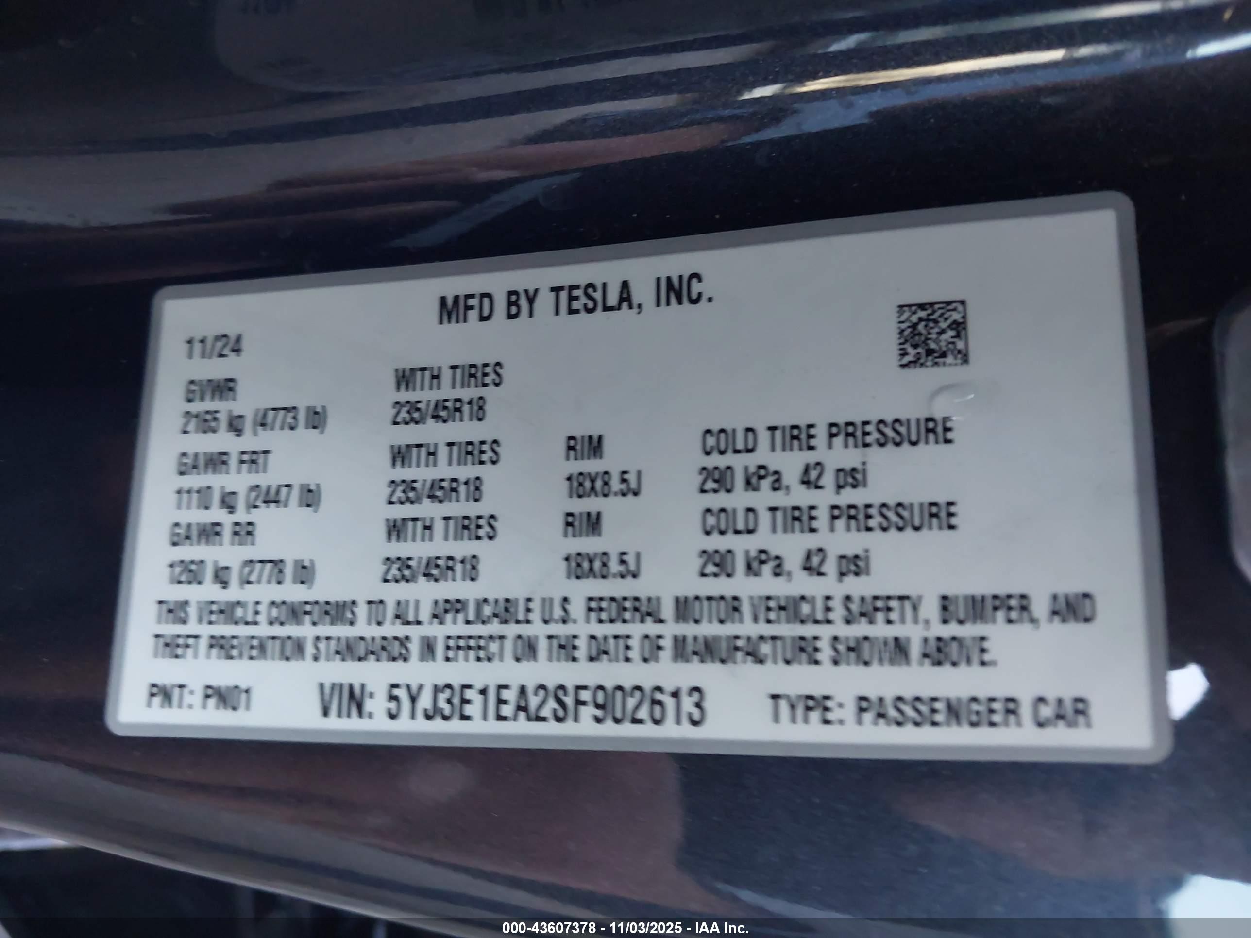 TESLA MODEL image 9