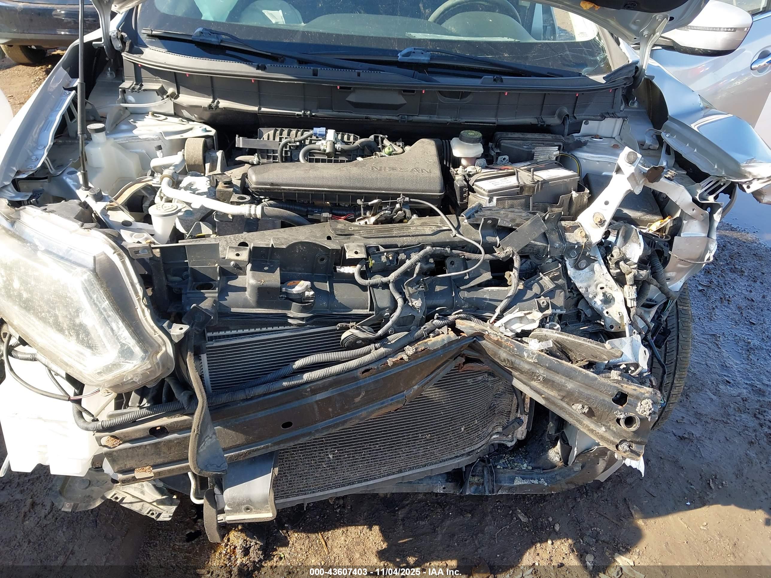 NISSAN ROGUE image 10