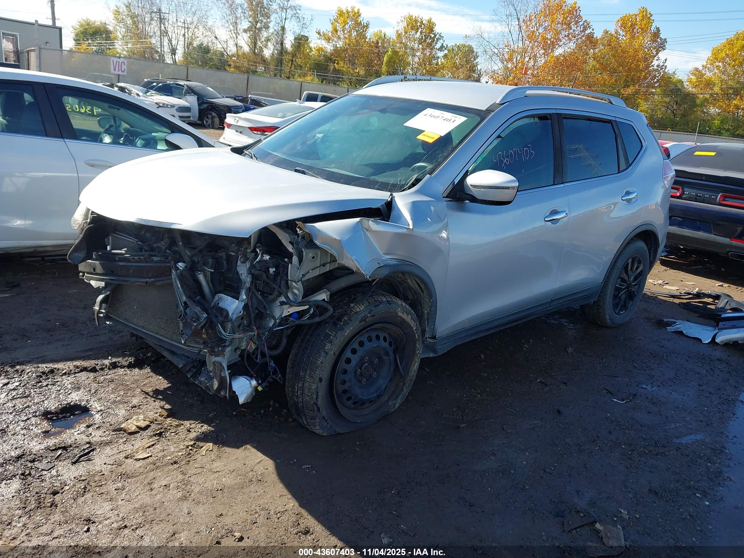 NISSAN ROGUE image 2