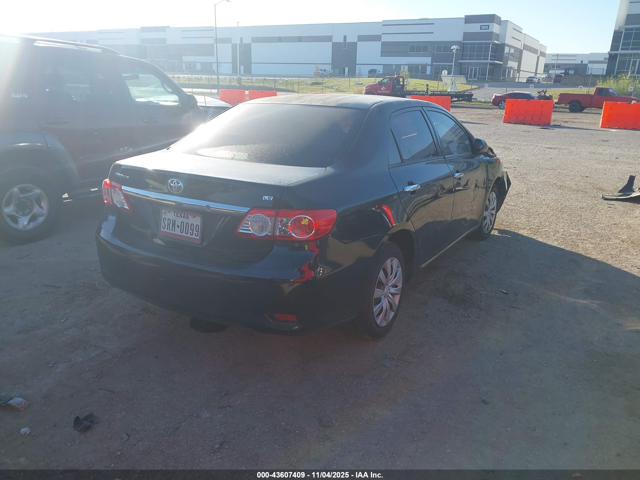 TOYOTA COROLLA image 4