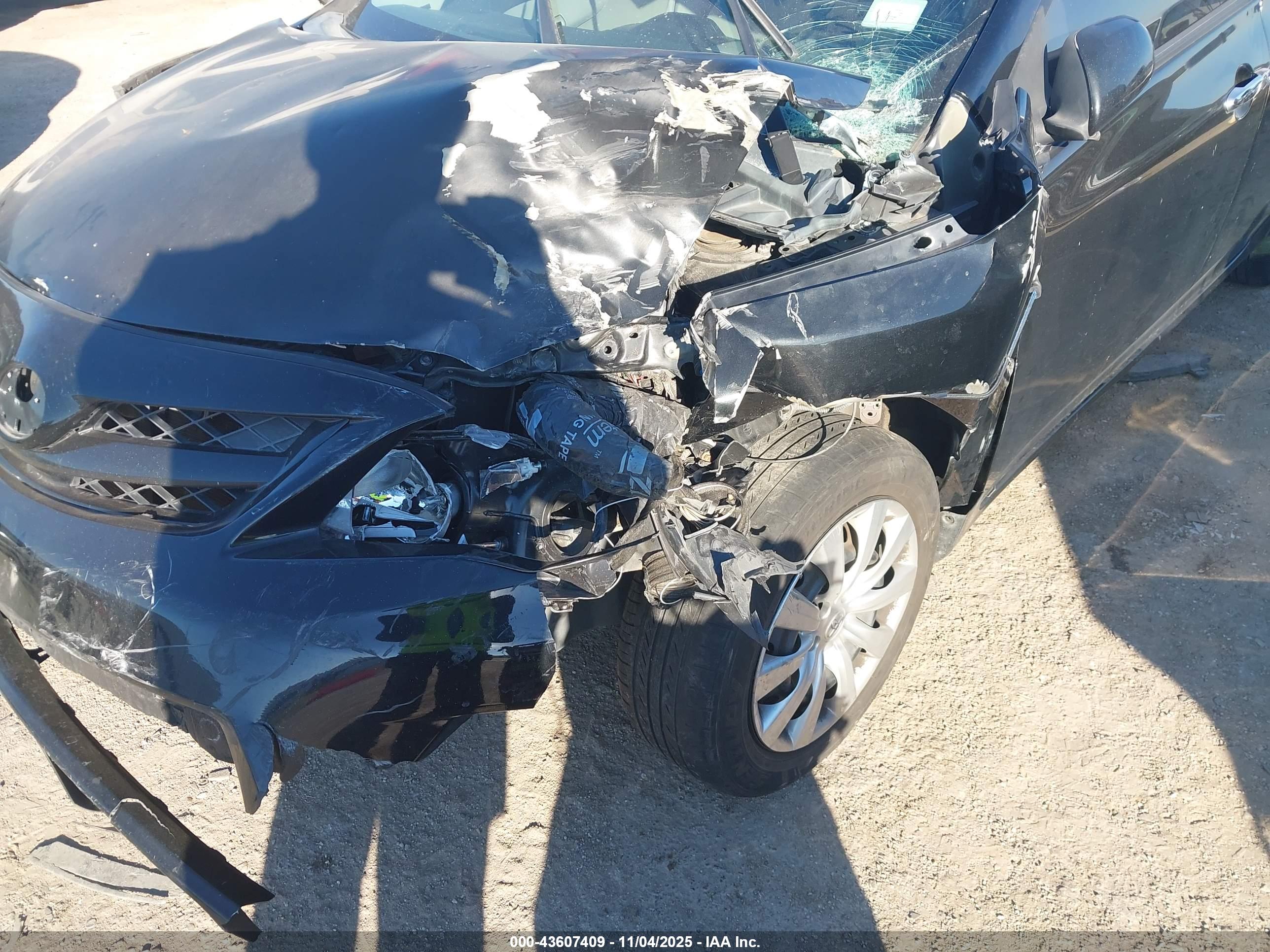 TOYOTA COROLLA image 6