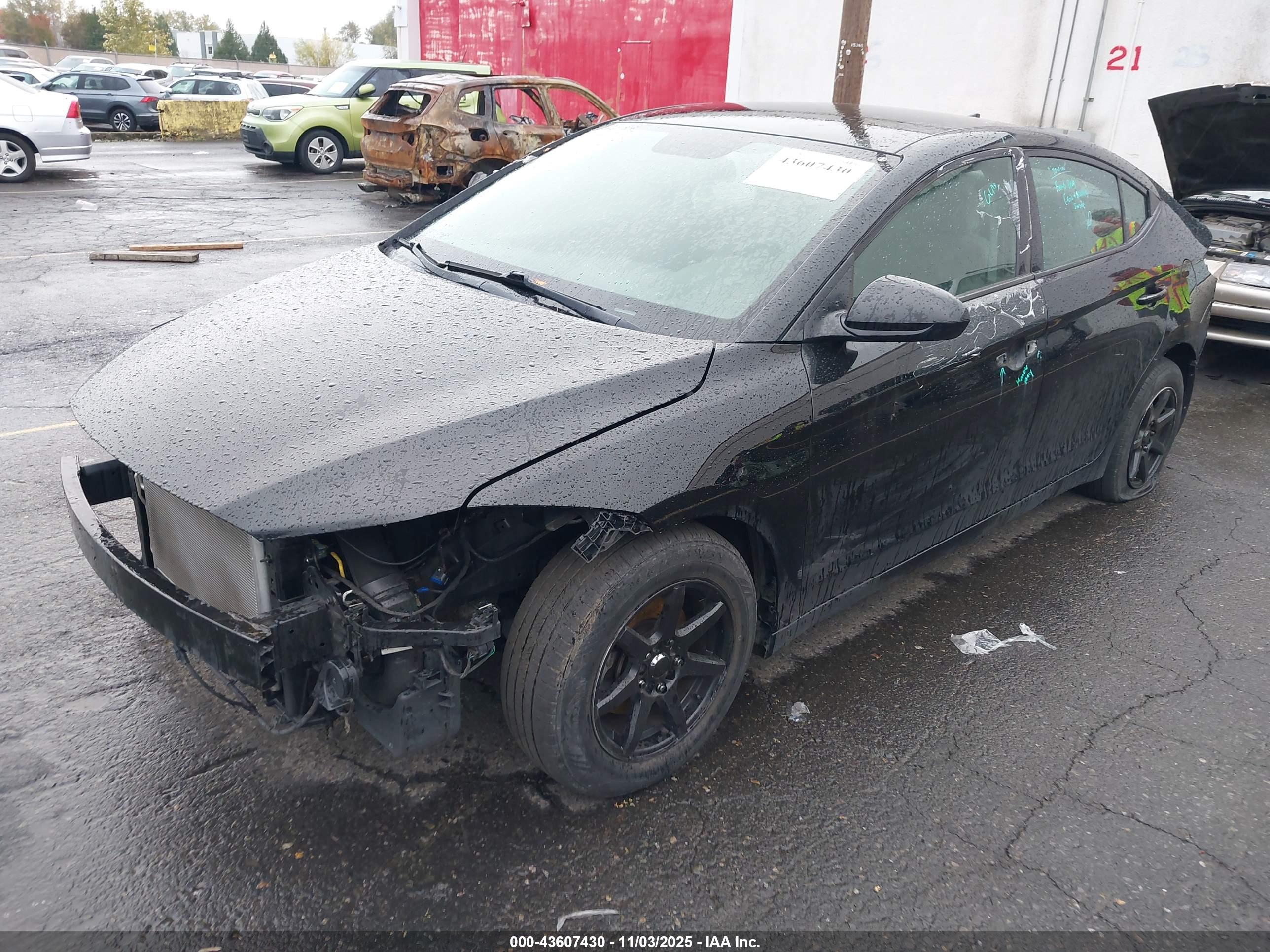 HYUNDAI ELANTRA image 2