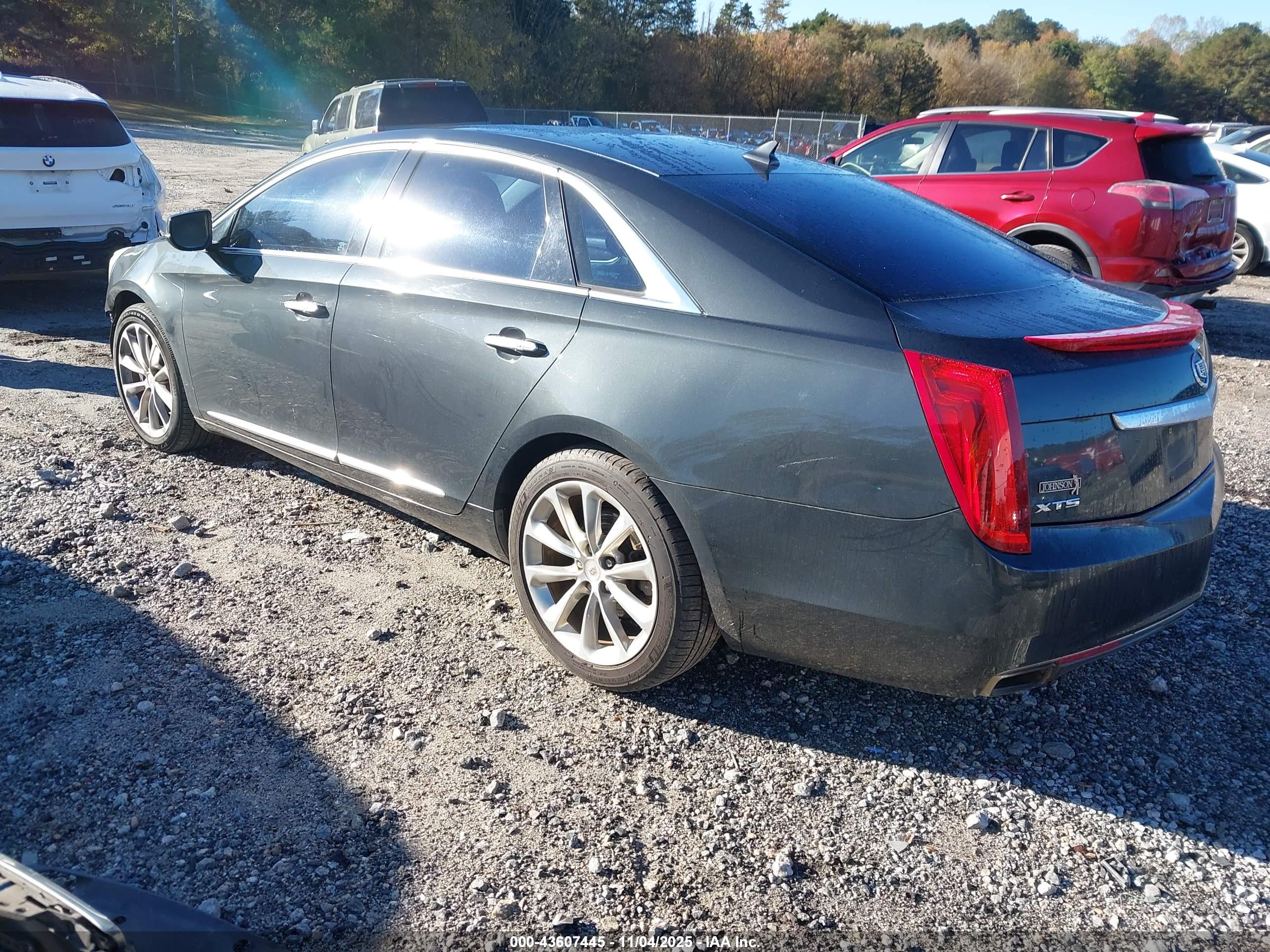 CADILLAC XTS image 3