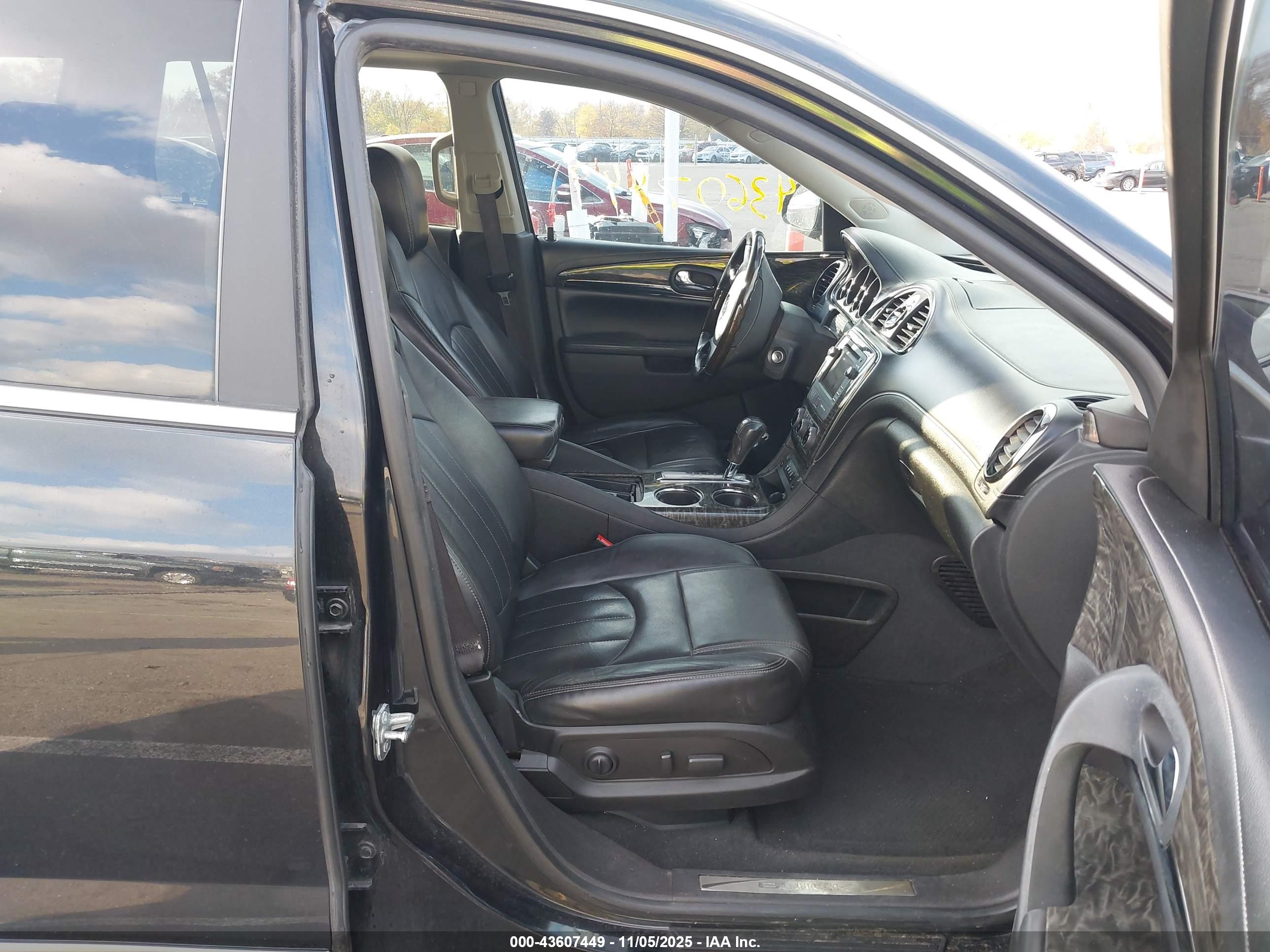 BUICK ENCLAVE image 5