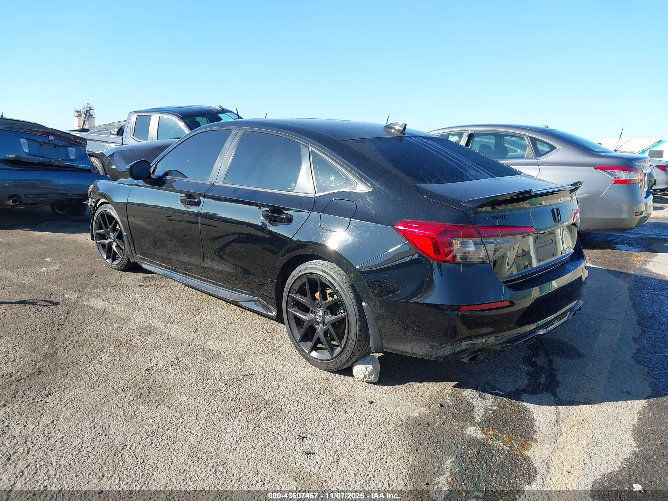 HONDA CIVIC image 3