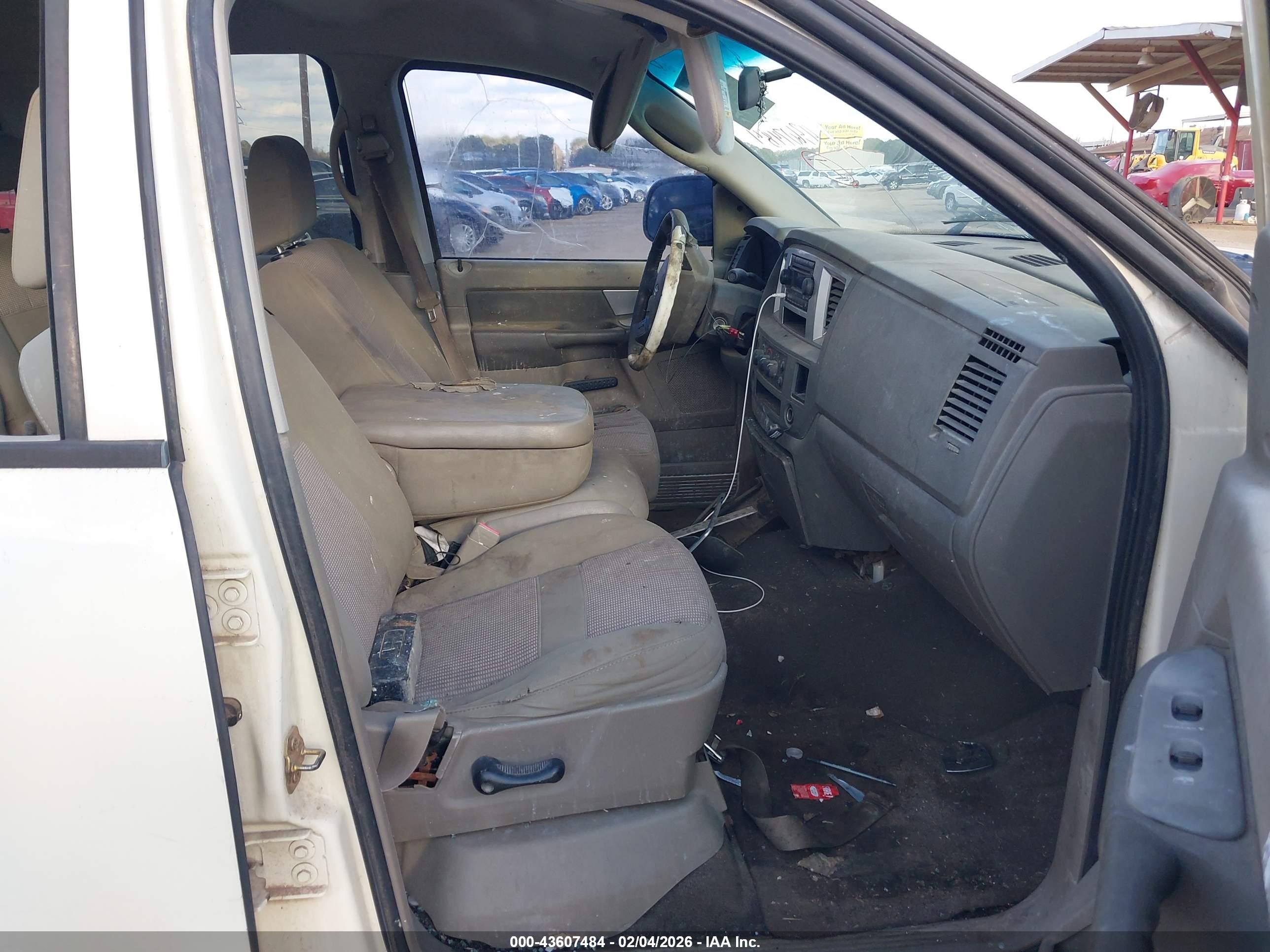DODGE RAM image 5