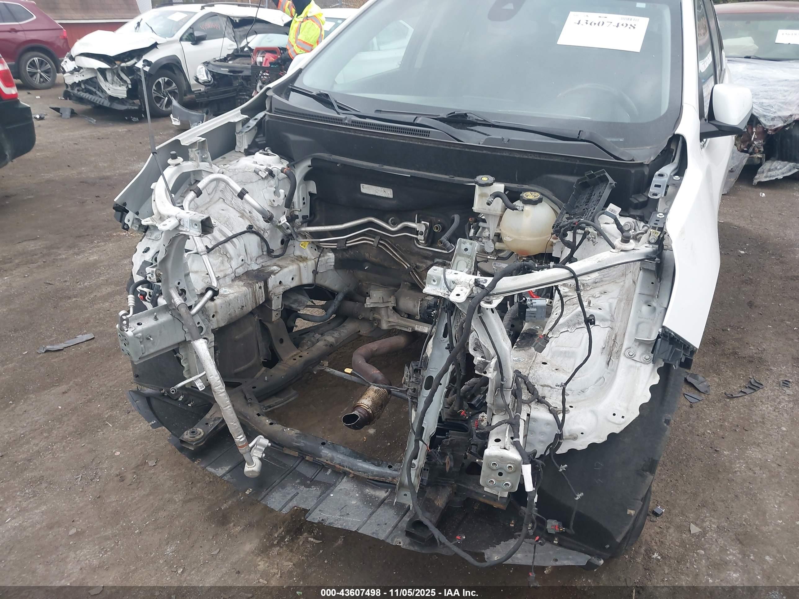 CHEVROLET EQUINOX image 6