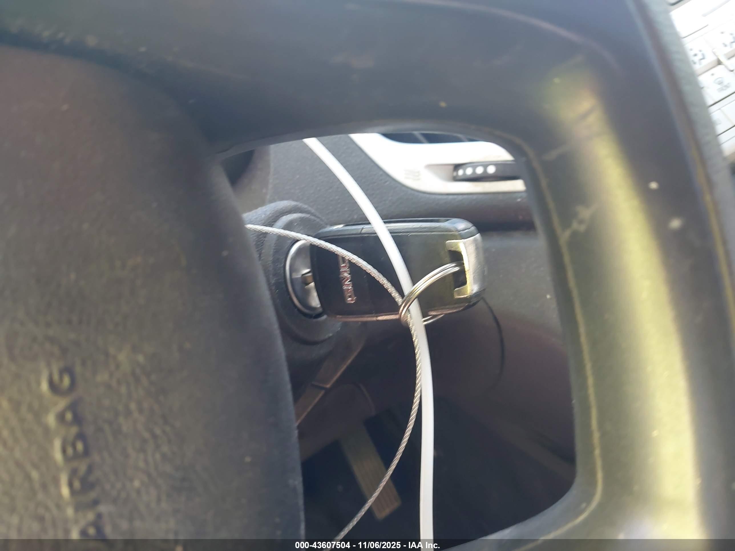 GMC TERRAIN image 11