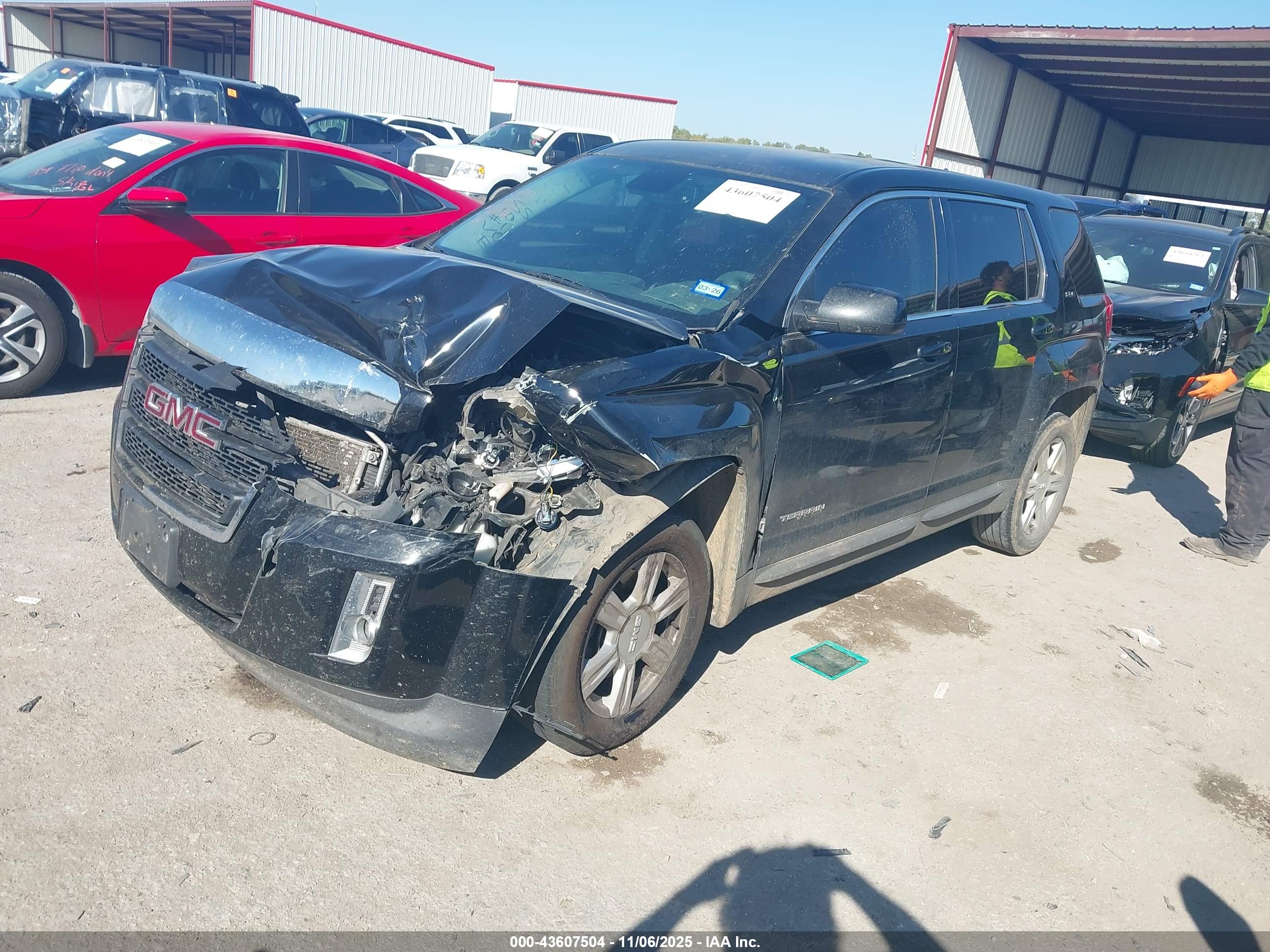 GMC TERRAIN image 2