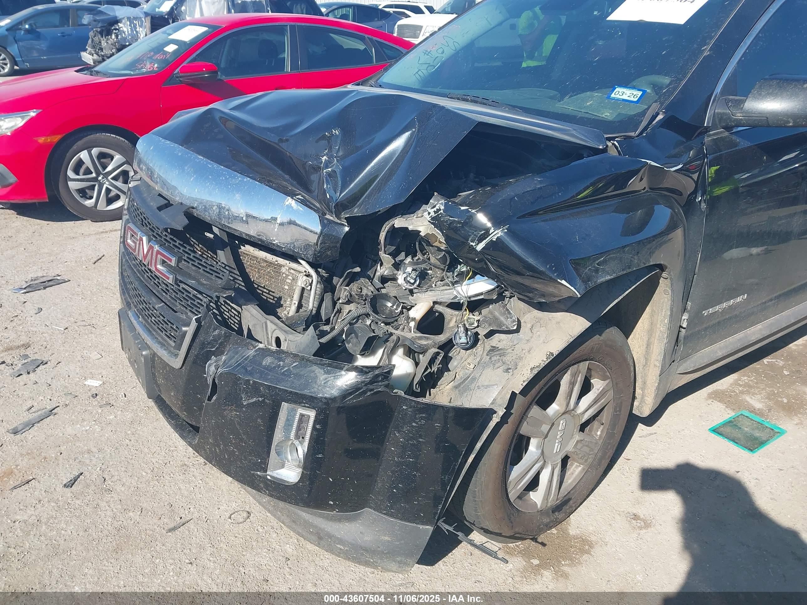 GMC TERRAIN image 6