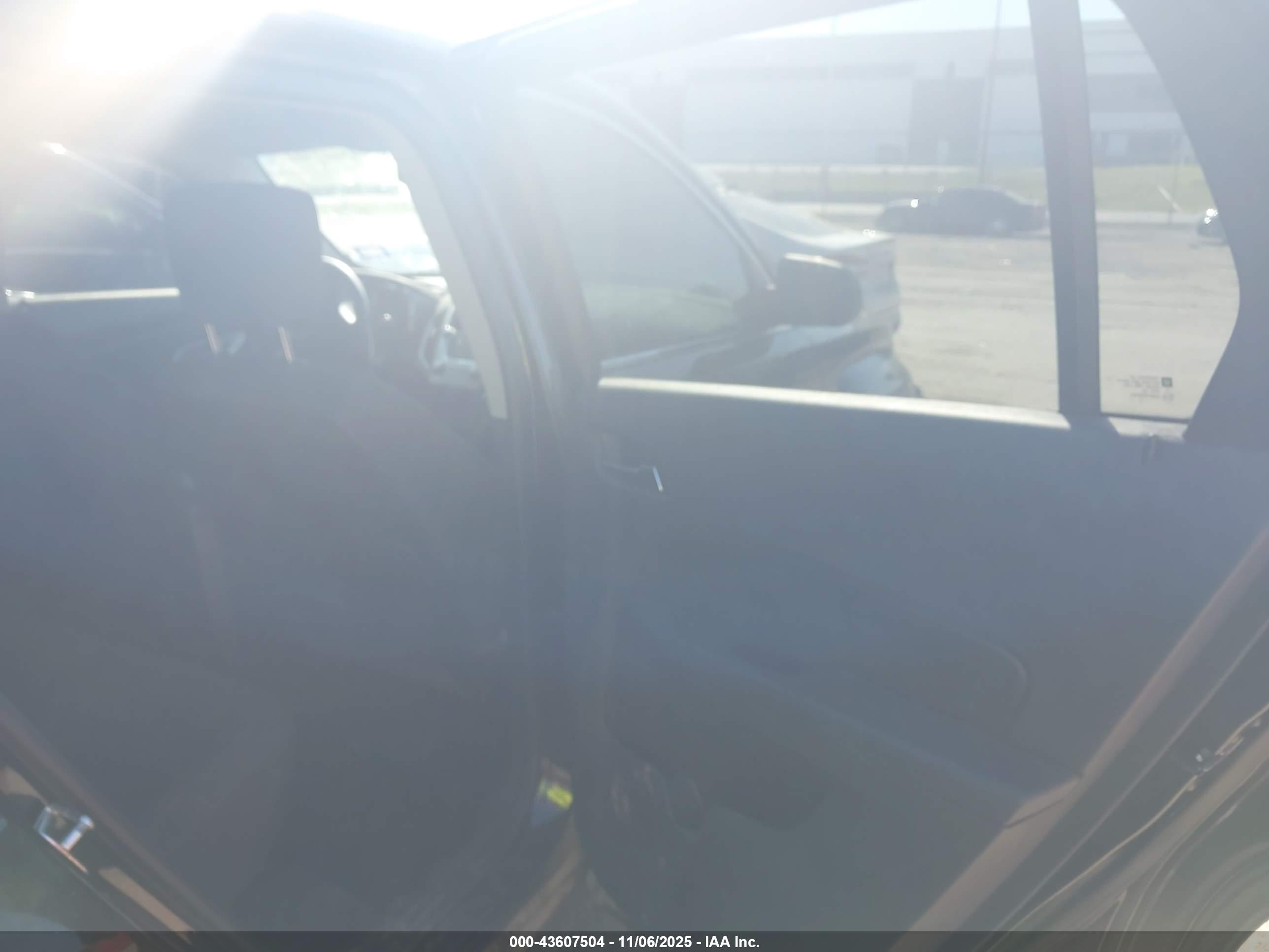 GMC TERRAIN image 8