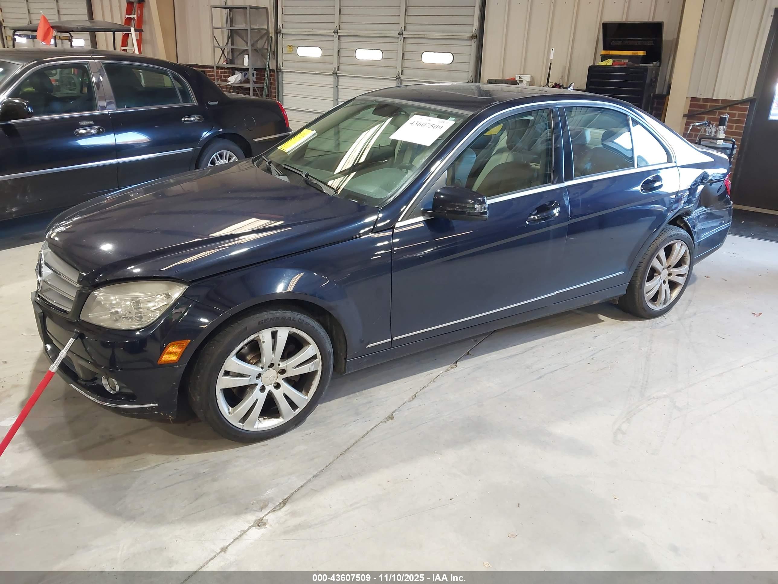 MERCEDES-BENZ C image 2