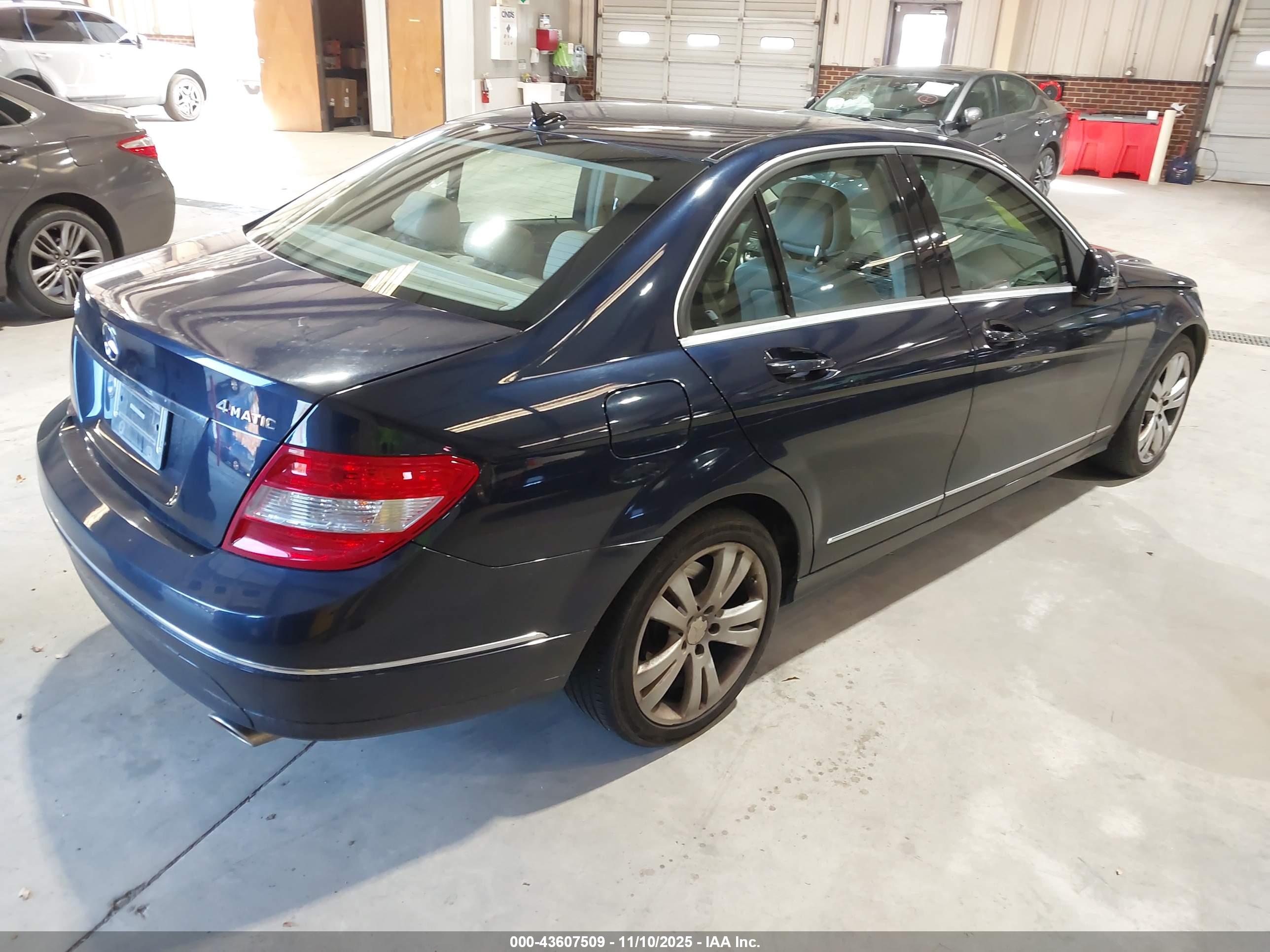 MERCEDES-BENZ C image 4