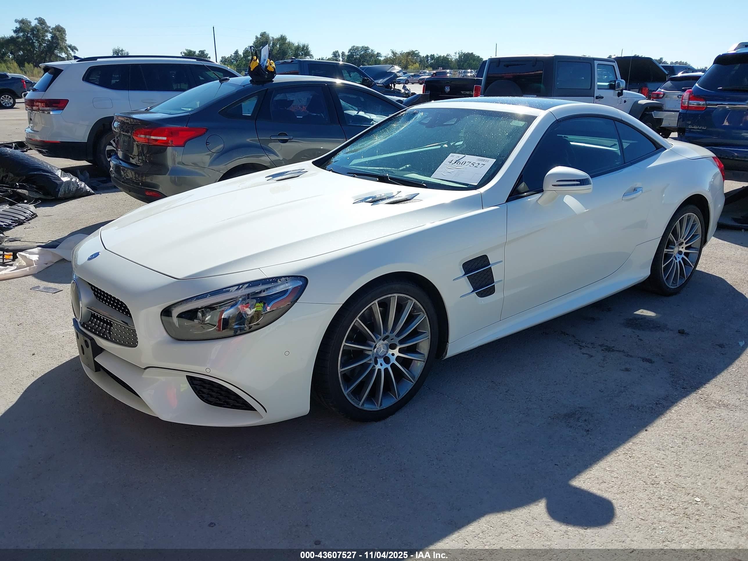MERCEDES-BENZ SL image 2