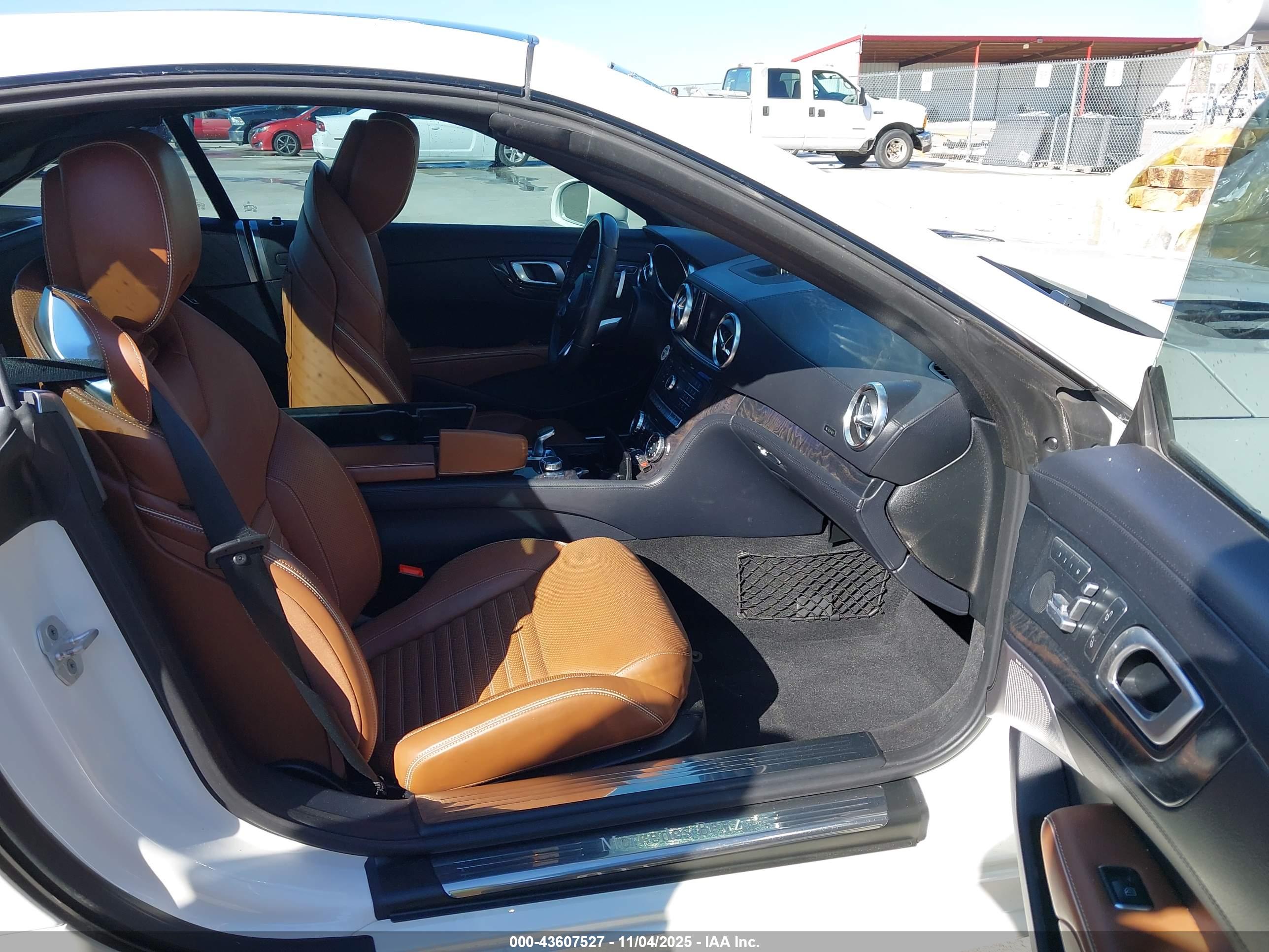 MERCEDES-BENZ SL image 5