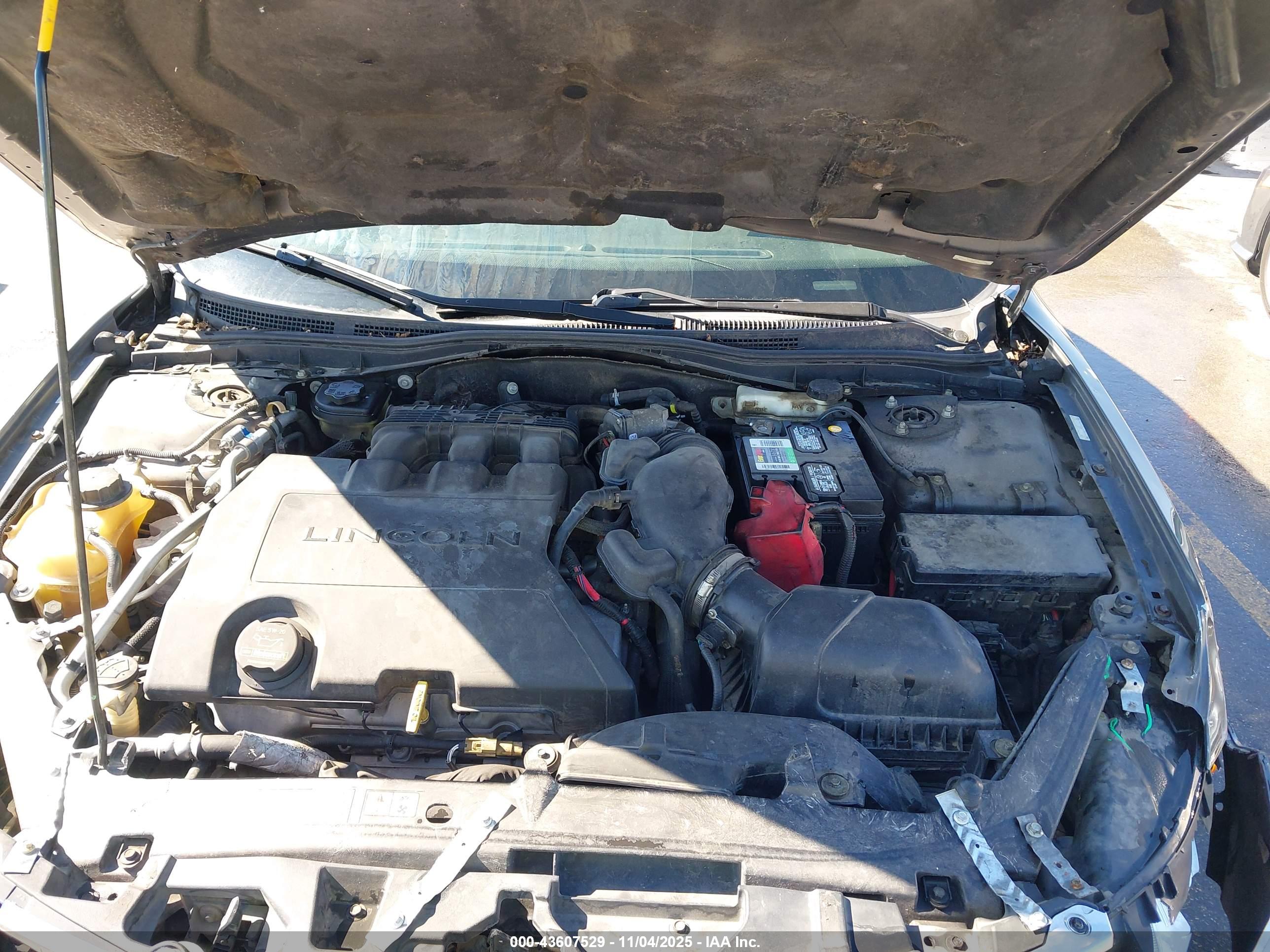 LINCOLN MKZ image 10