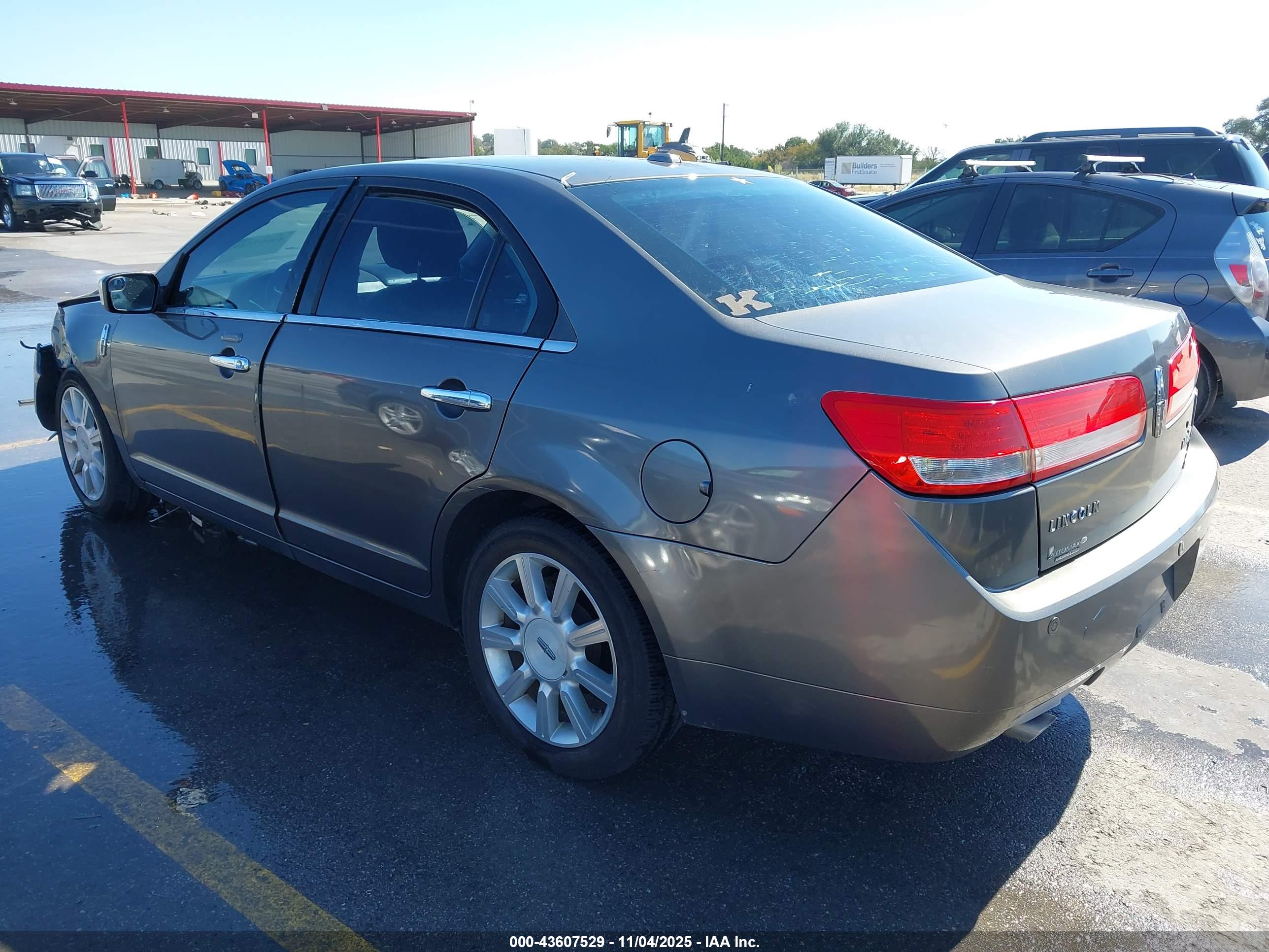 LINCOLN MKZ image 3