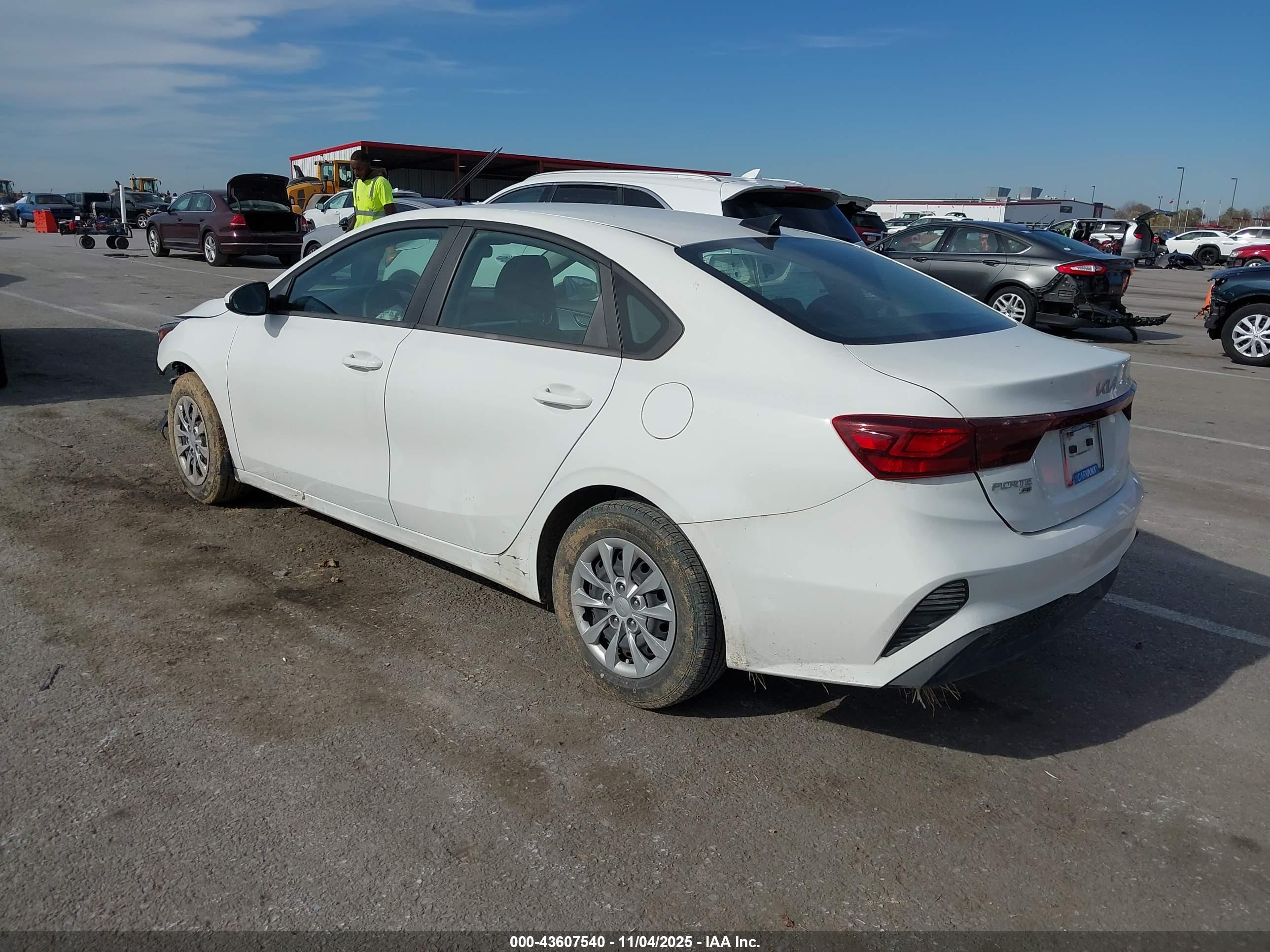KIA FORTE image 3