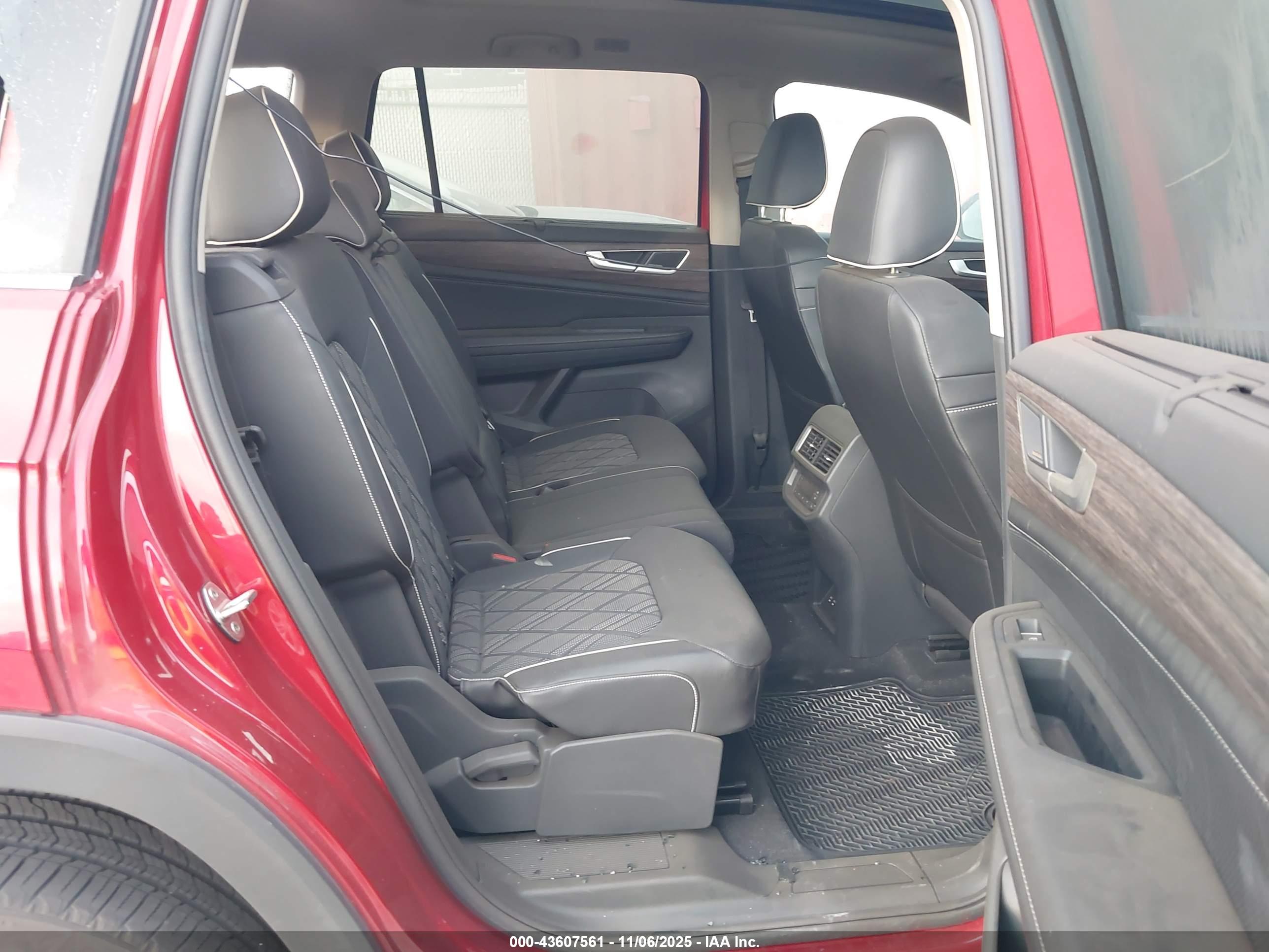 VOLKSWAGEN ATLAS image 8