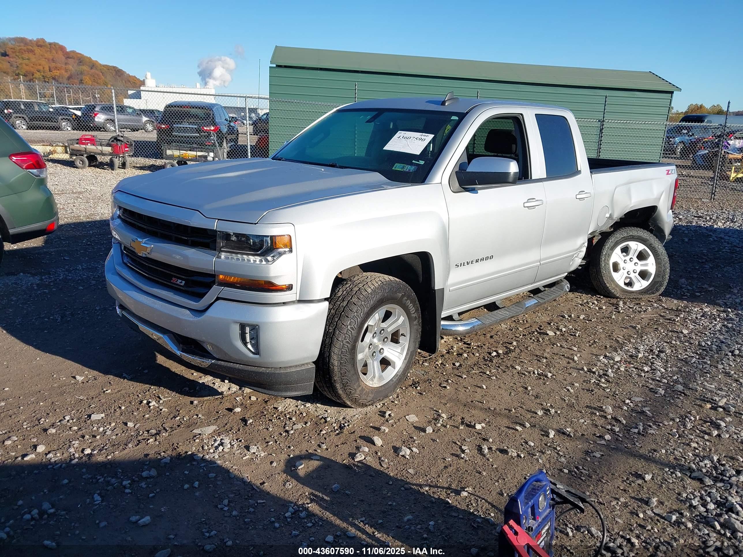CHEVROLET SILVERADO image 2