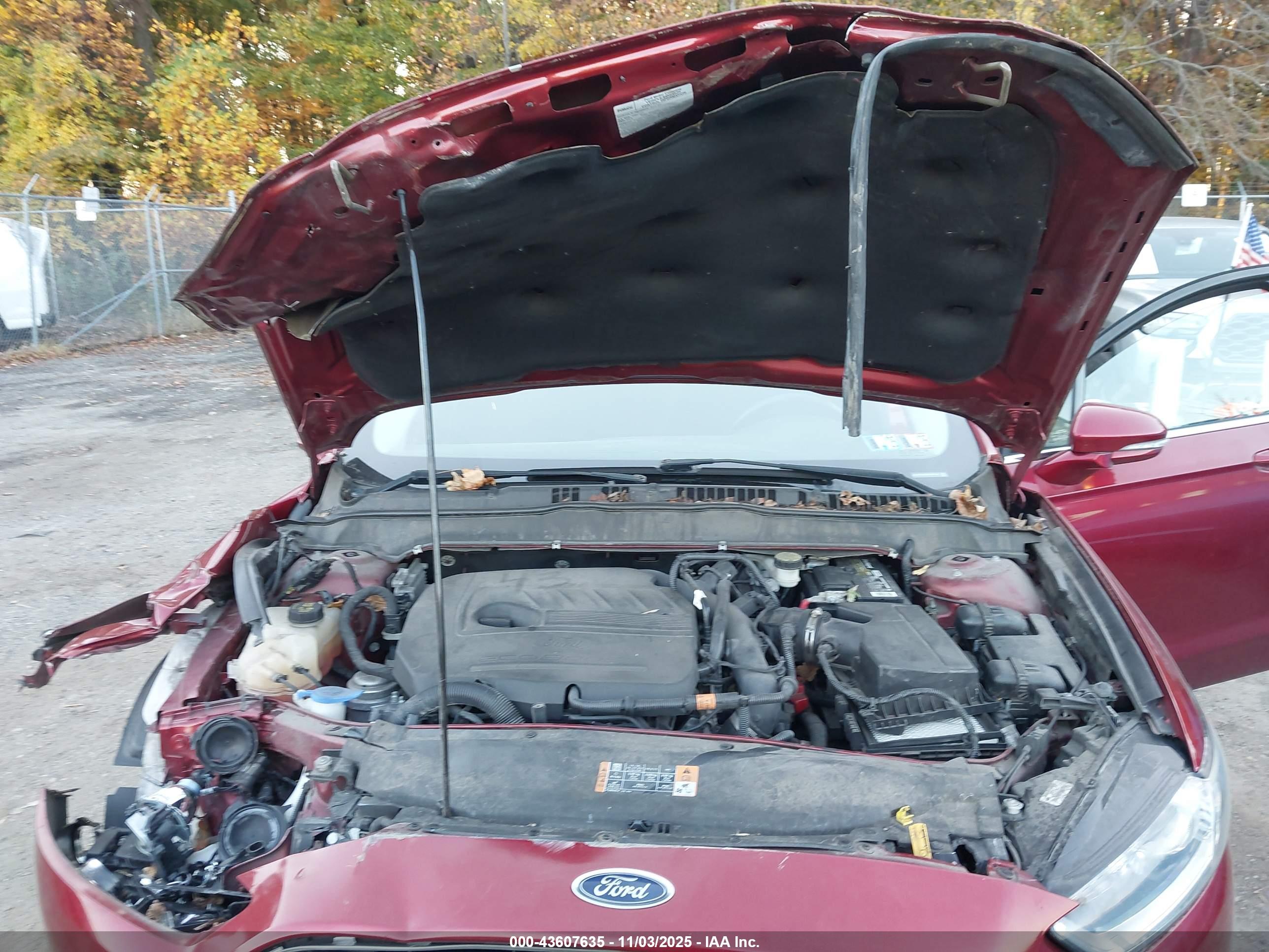 FORD FUSION image 10