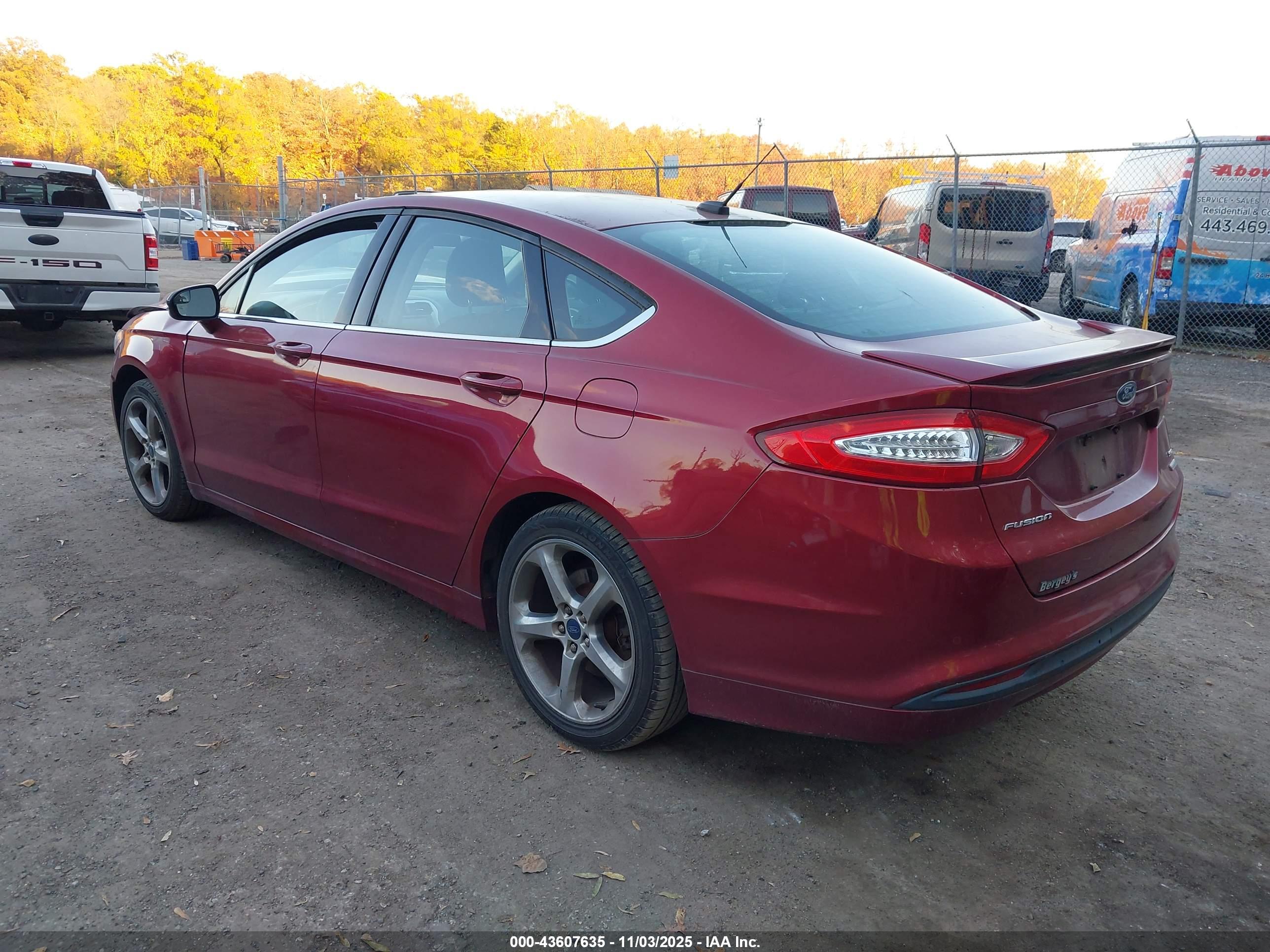 FORD FUSION image 3