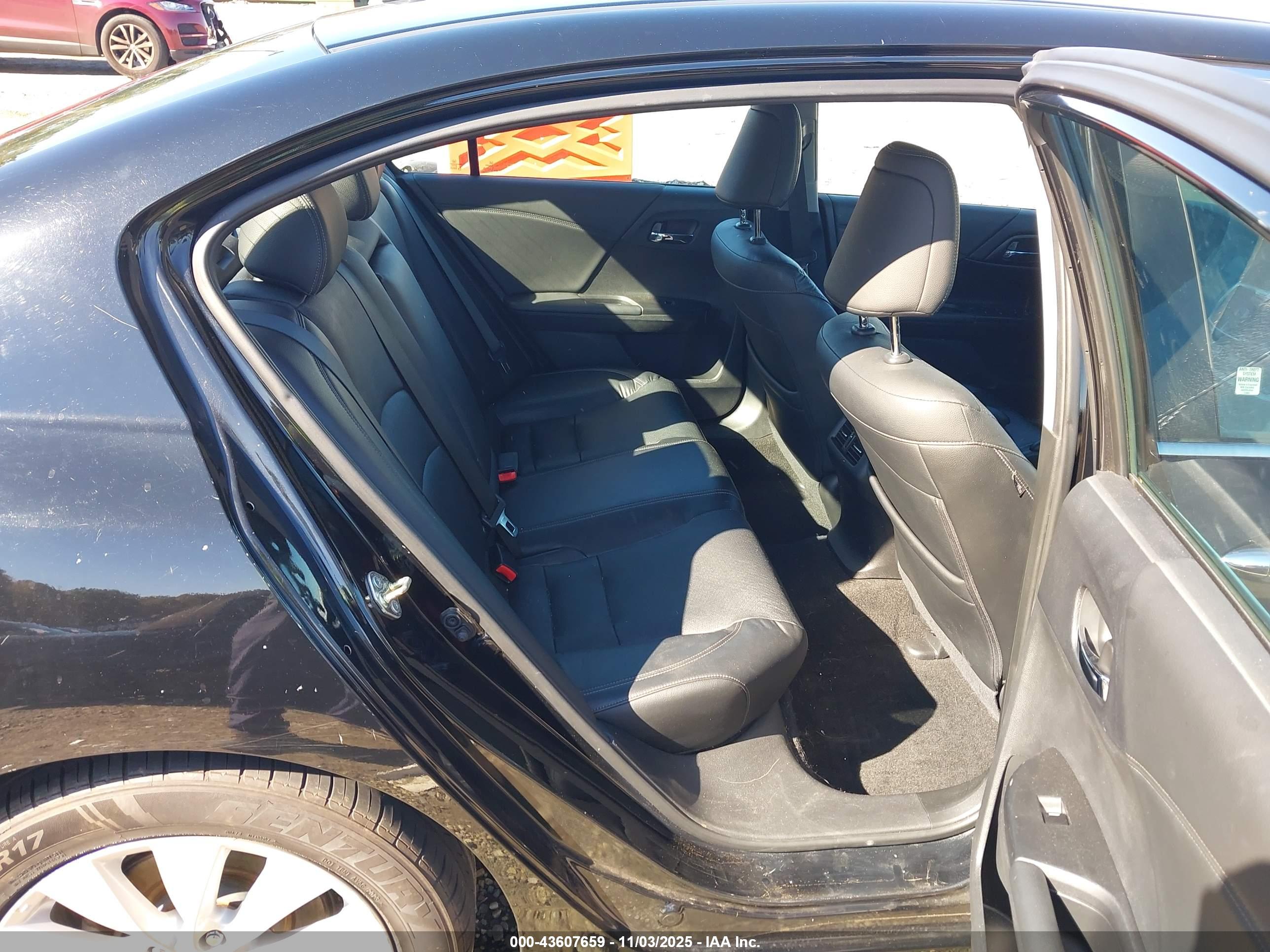 HONDA ACCORD image 8