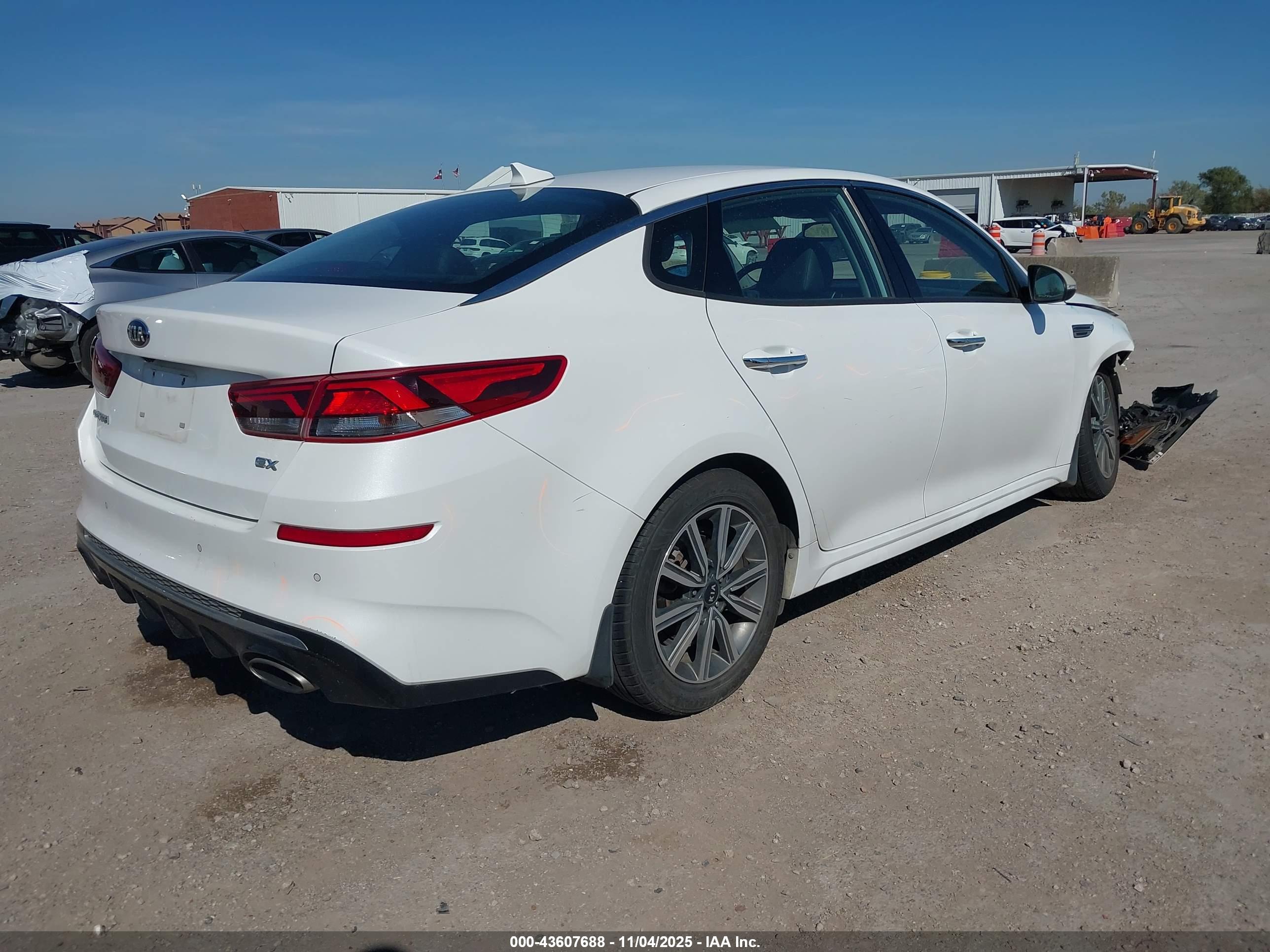 KIA OPTIMA image 4