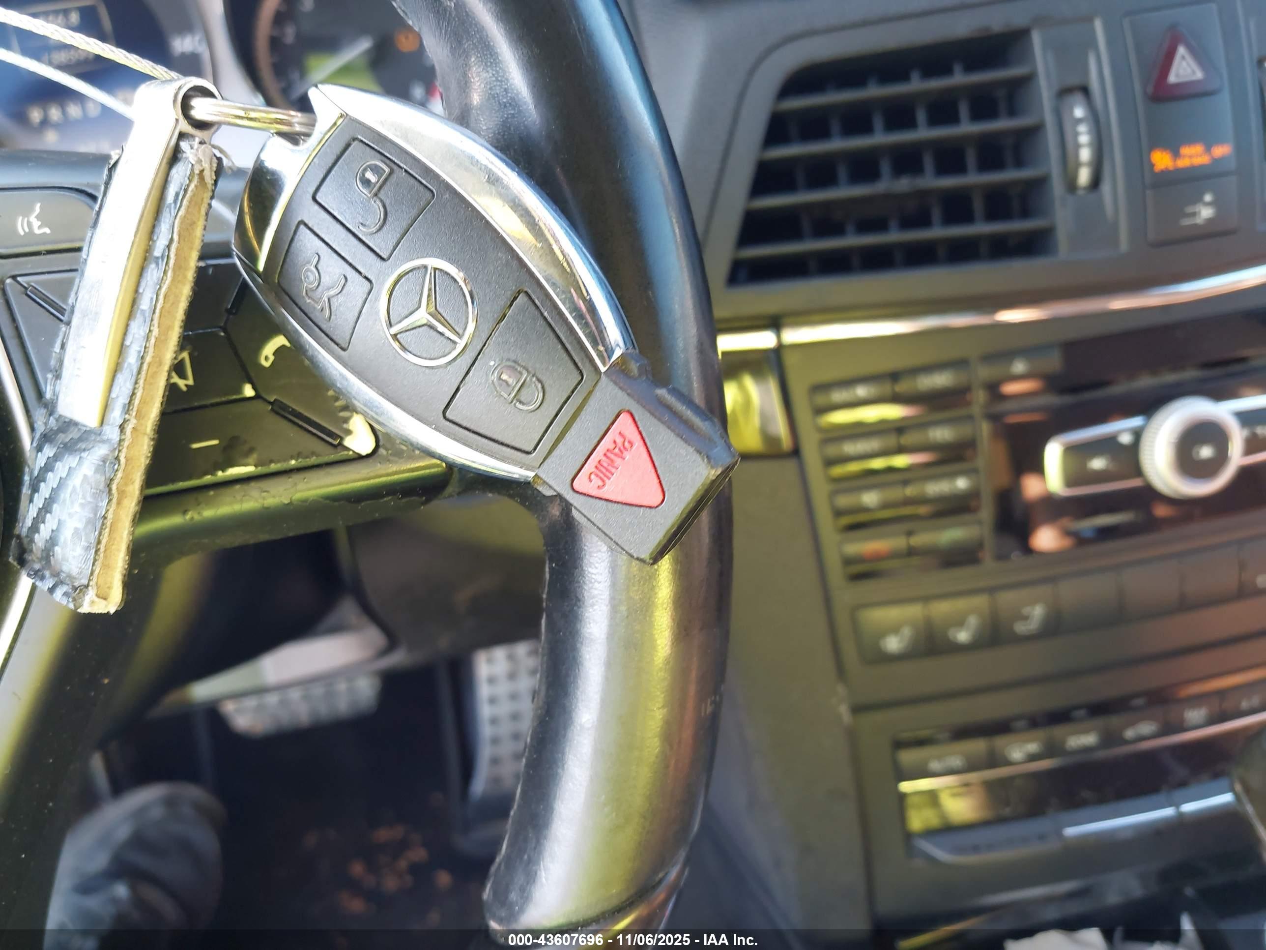 MERCEDES-BENZ E image 11