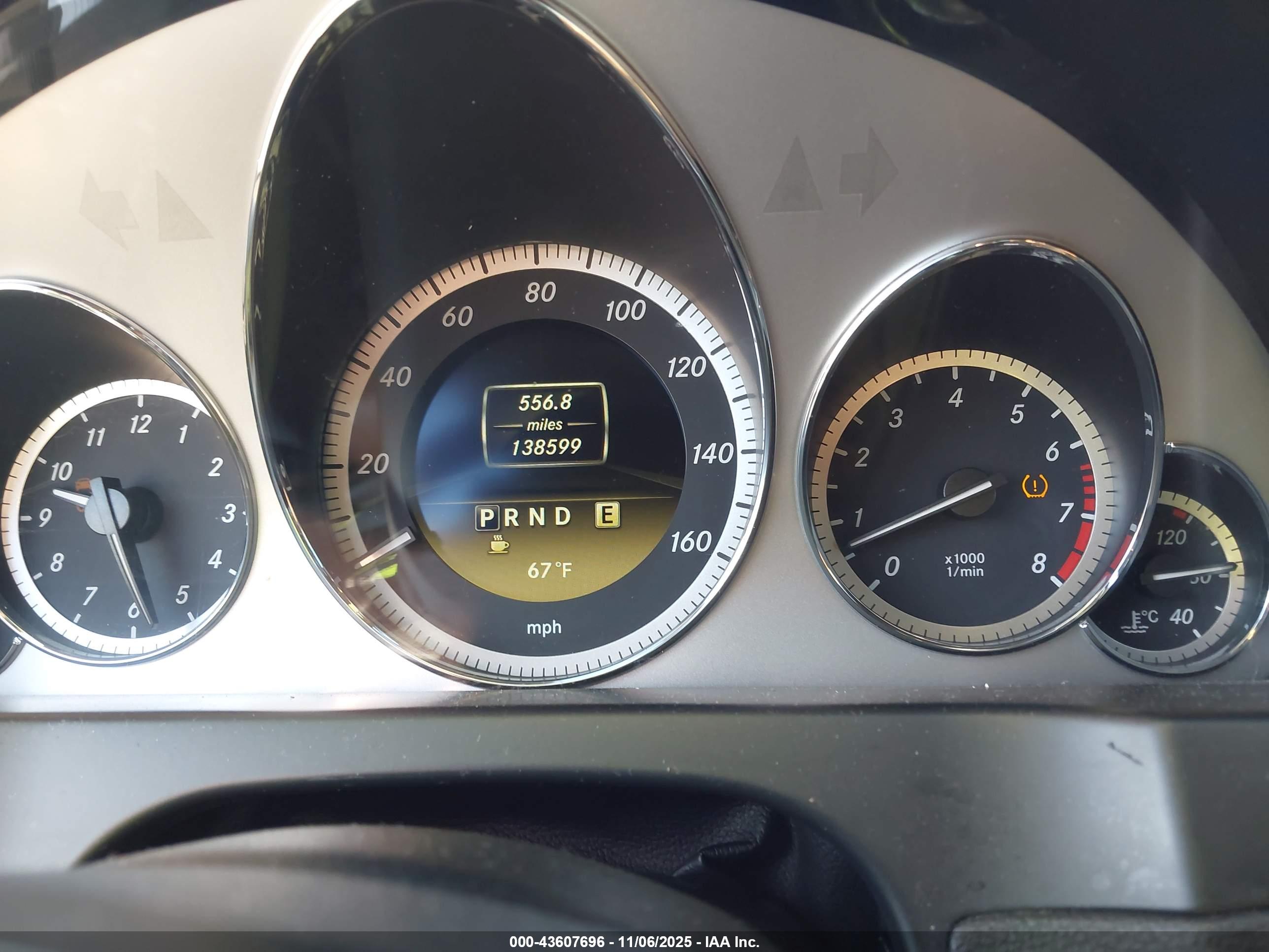 MERCEDES-BENZ E image 7