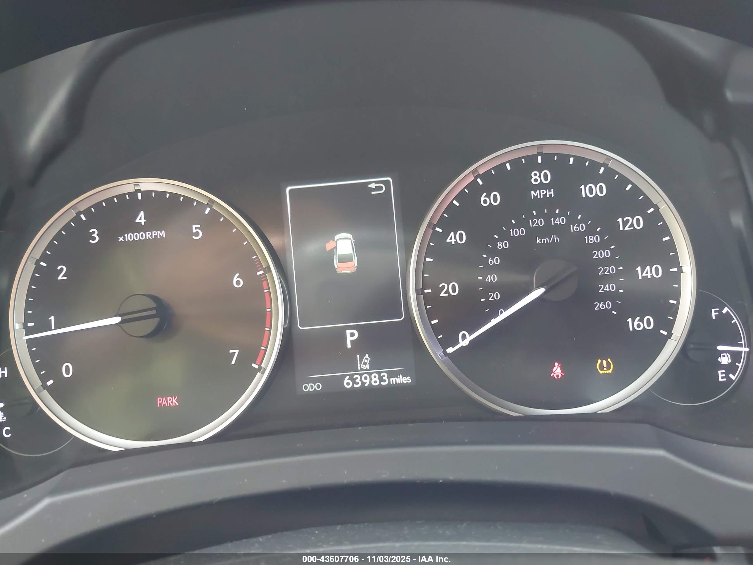 LEXUS IS image 7