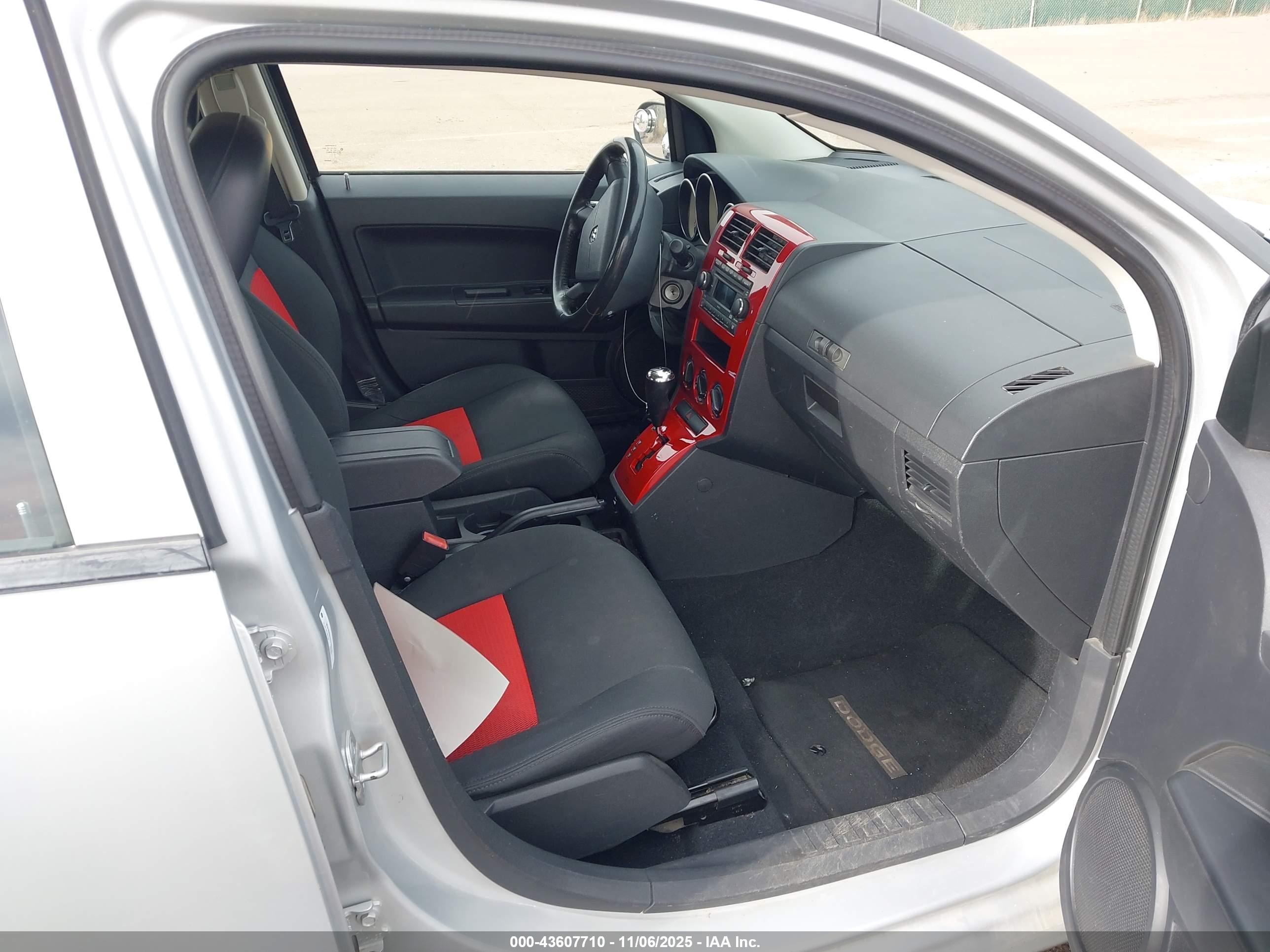 DODGE CALIBER image 5
