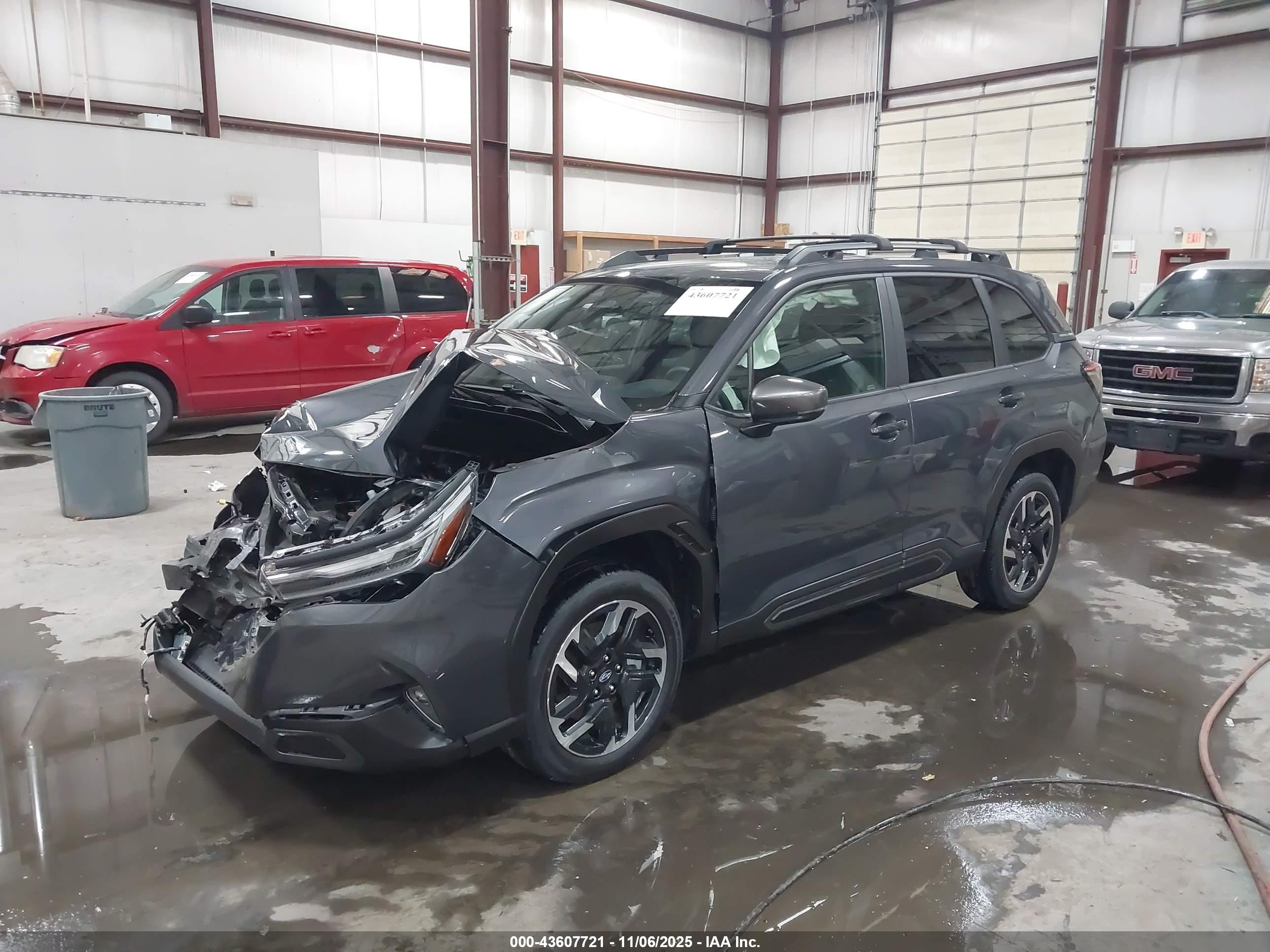 SUBARU FORESTER image 2