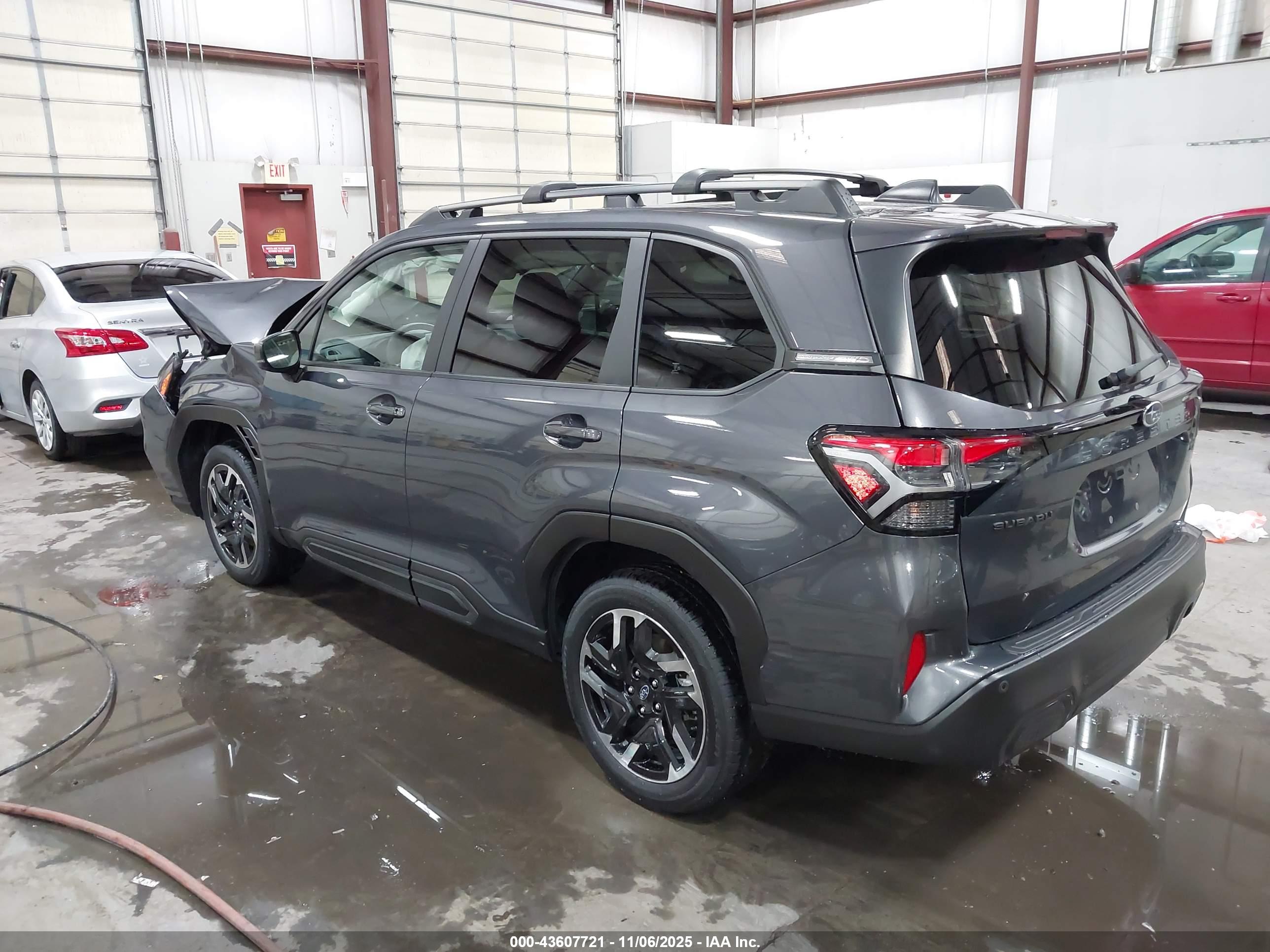 SUBARU FORESTER image 3