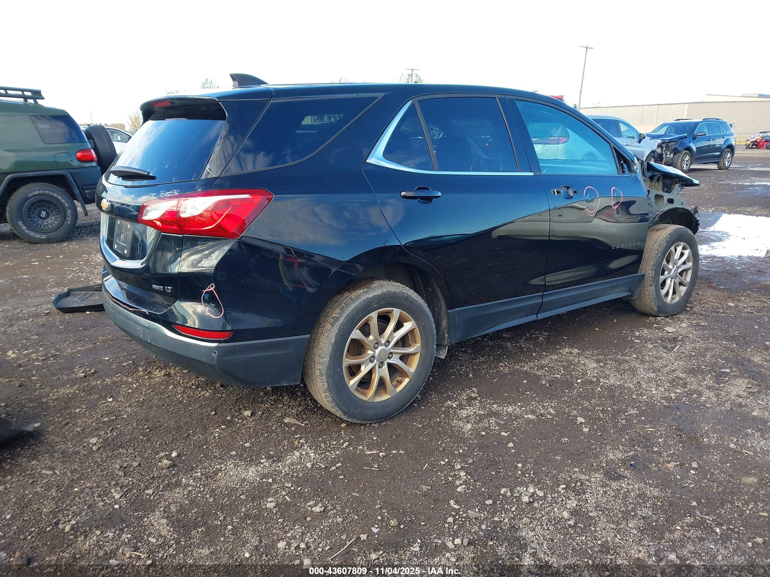 CHEVROLET EQUINOX image 4