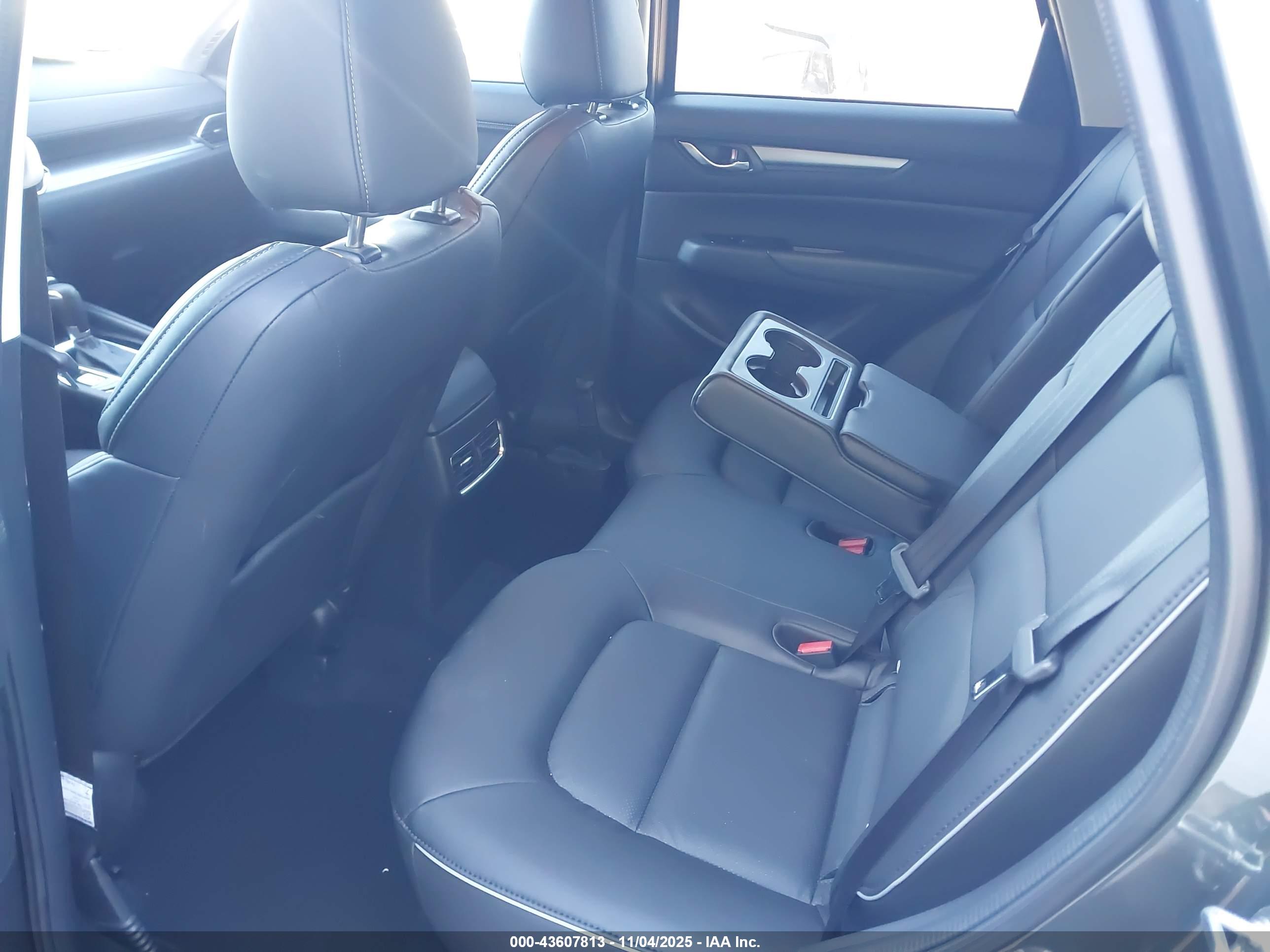 MAZDA CX-5 image 8