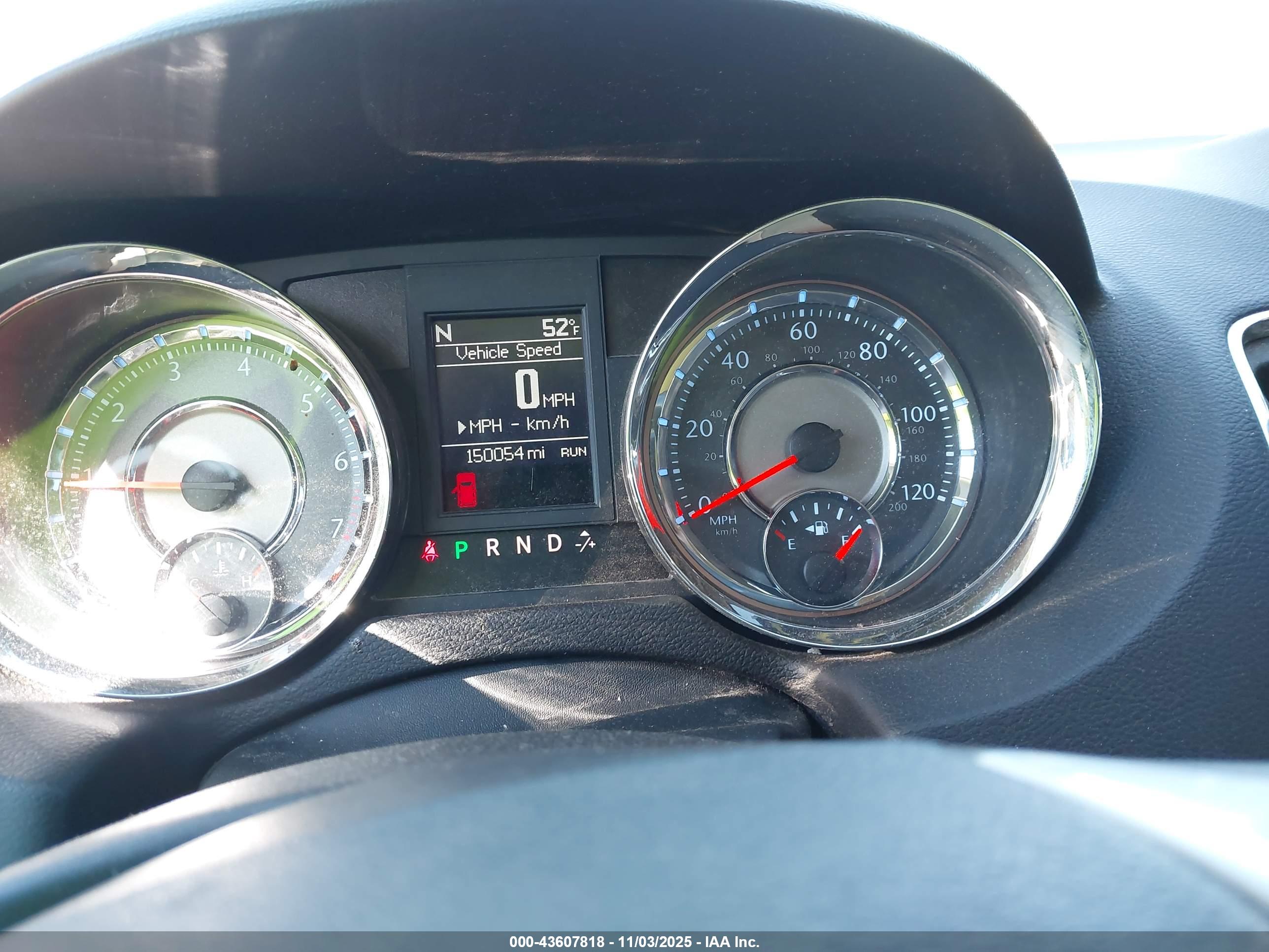 CHRYSLER TOWN image 7
