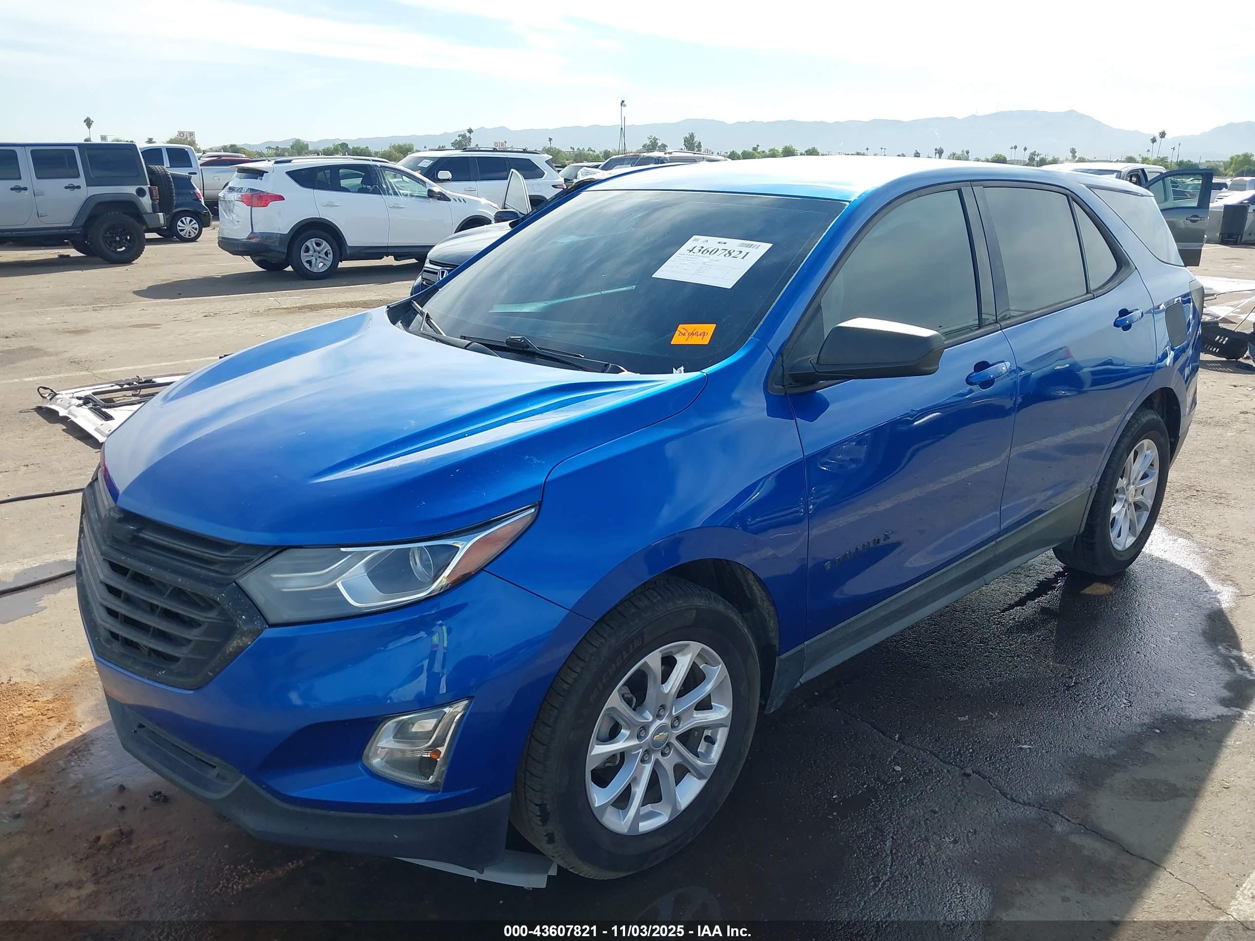 CHEVROLET EQUINOX image 2