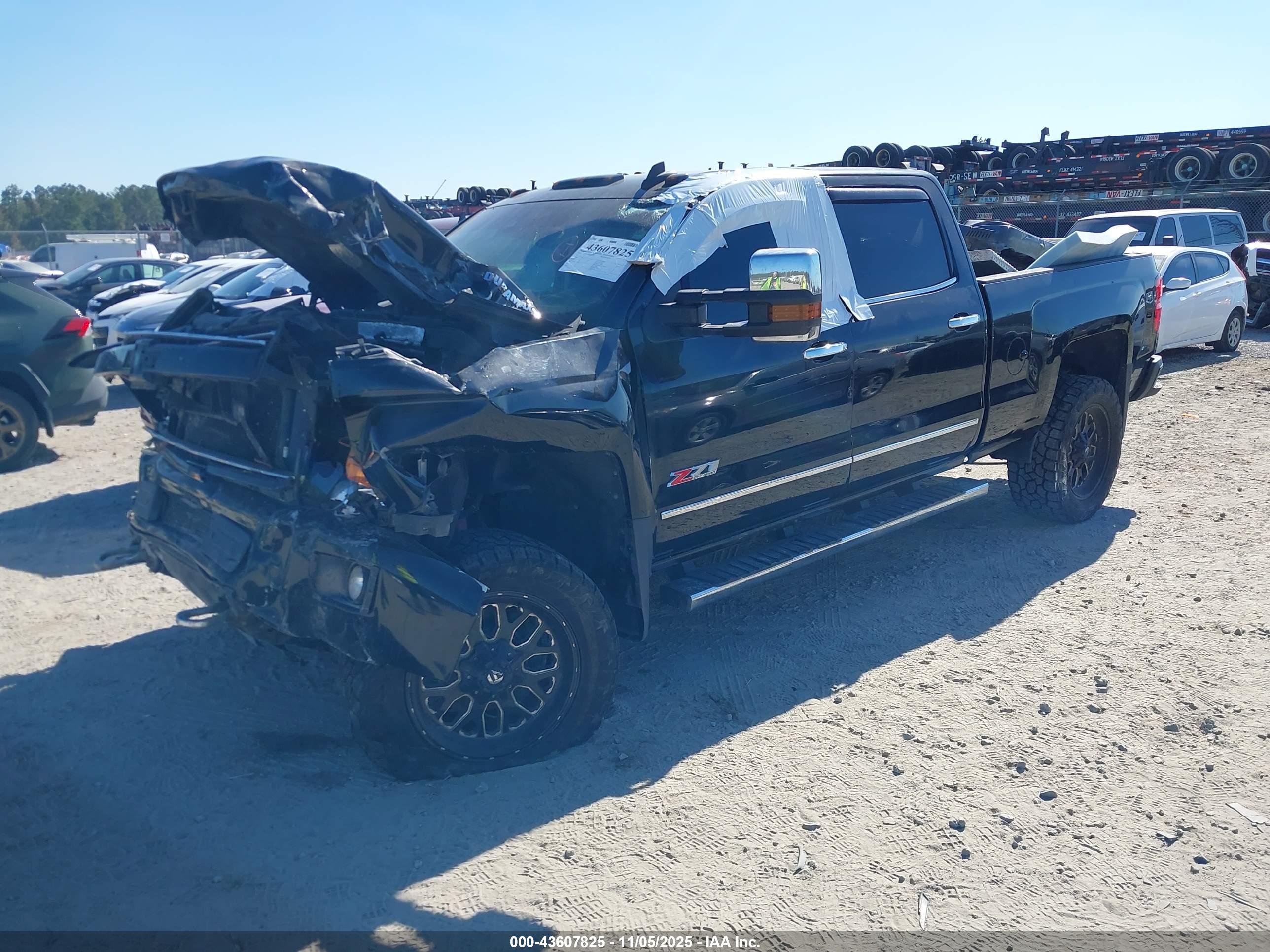 CHEVROLET SILVERADO image 2